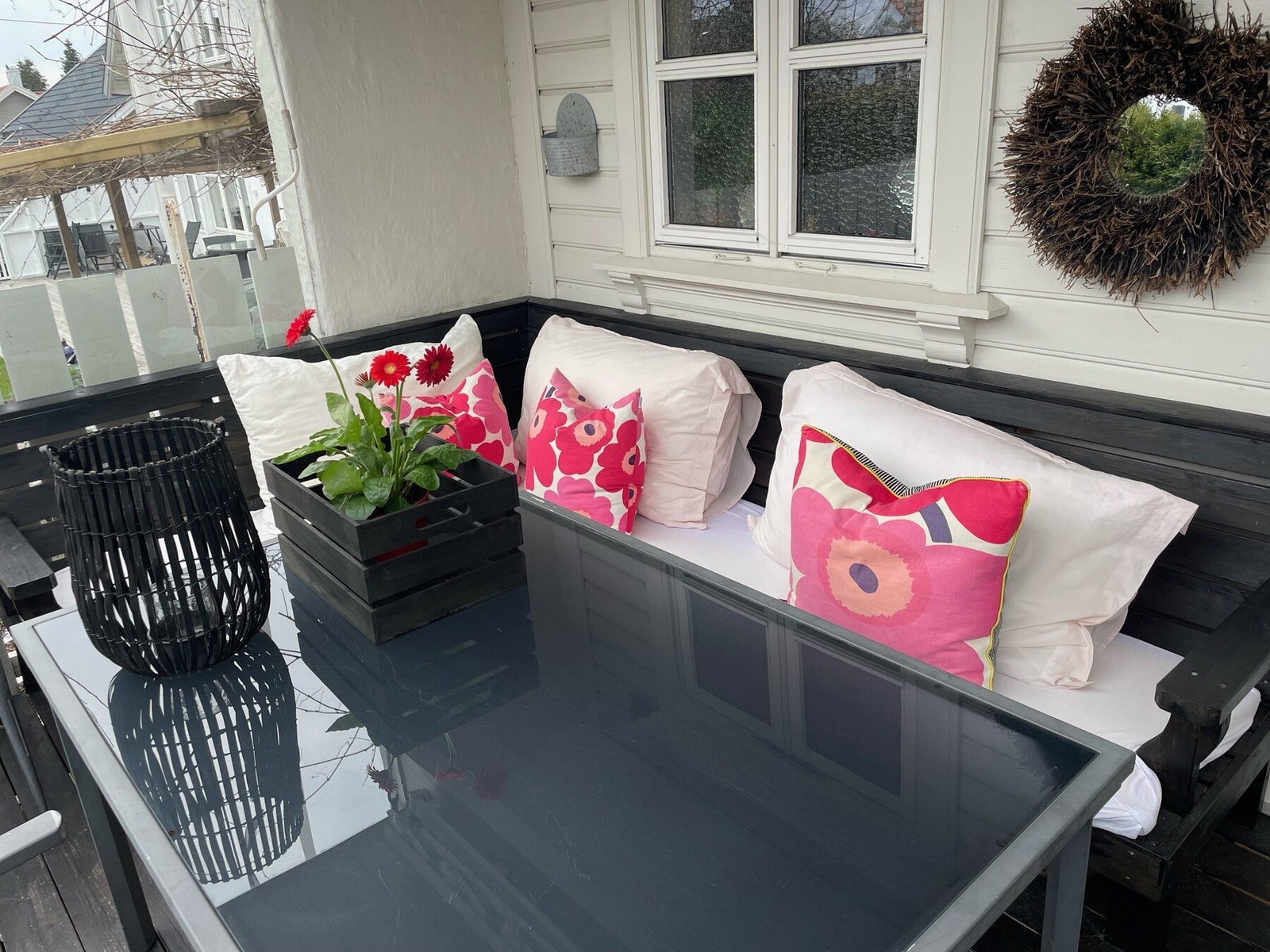 Terrassen har en hyggelig atmosfære (selgers eget bilde). Galleribilde