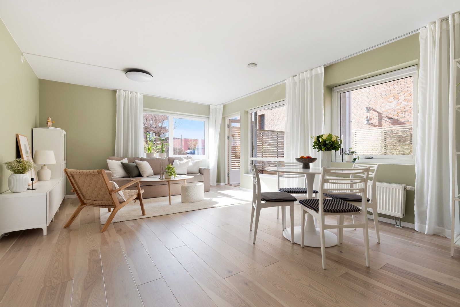 A-konto varmtvann, fyring og strømforbruk er inkludert i fellesutgiftene. Galleribilde