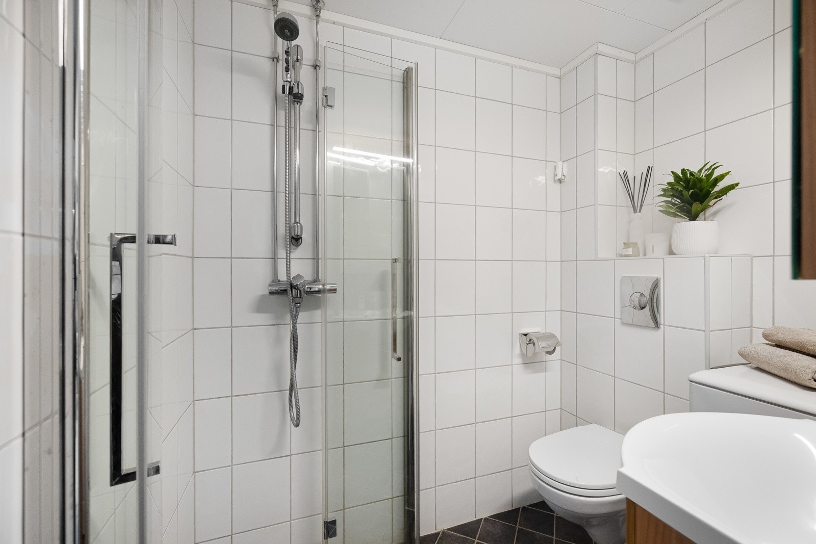 Tiltalende flislag bad Galleribilde
