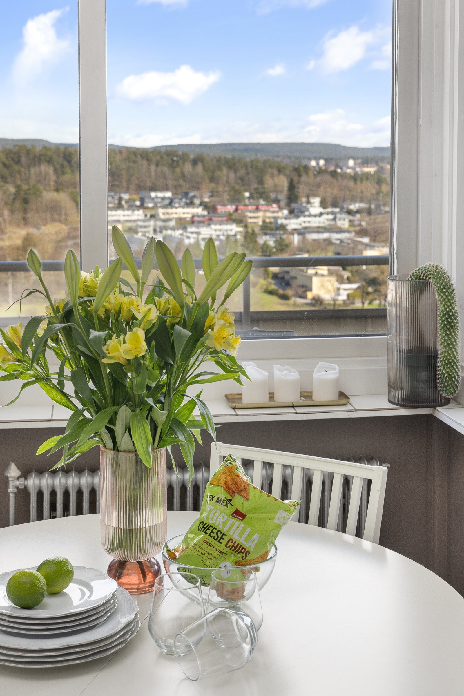 Utsnitt fra spisebord Galleribilde