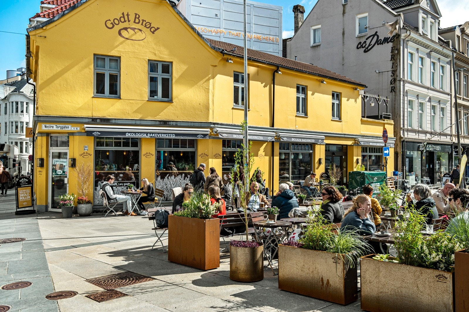 Her har man en unik mulighet til å kunne bo midt i sentrumskjernen med alle fasiliteter Bergen by kan tilby. Galleribilde