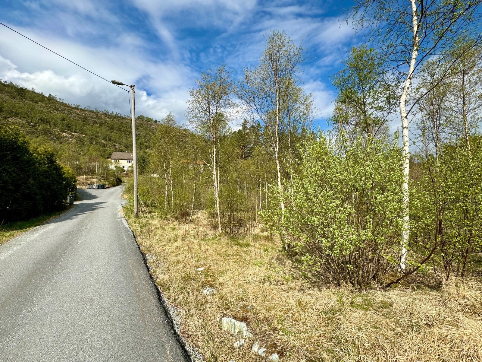 Nordre del av eiendommen ligger innenfor område regulert til industri (eldre reguleringsplan) Galleribilde