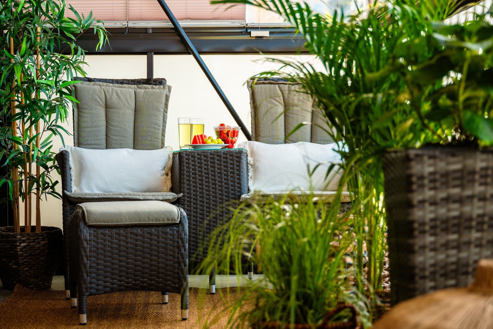 Her er det god plass til utemøblement, beplantning og grill. Galleribilde