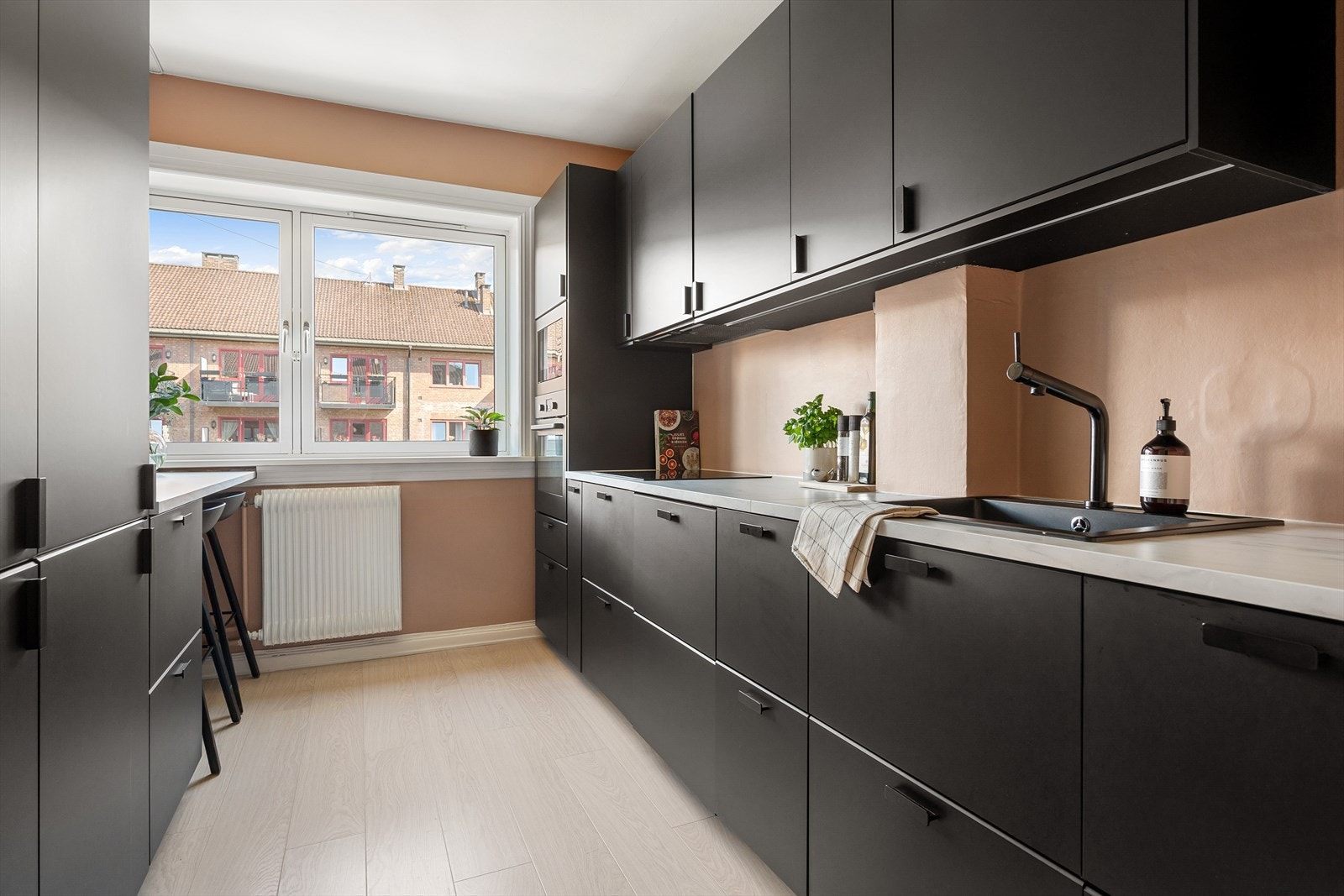 Stort og lekkert kjøkken fra 2019. Galleribilde