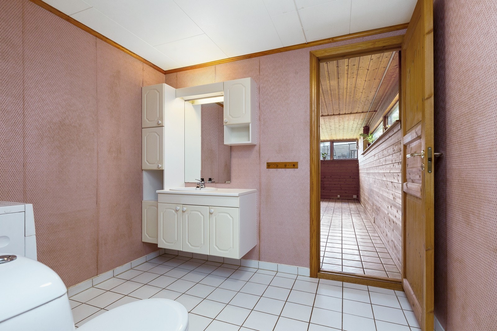 Dette badet har også opplegg for vaskemaskin Galleribilde