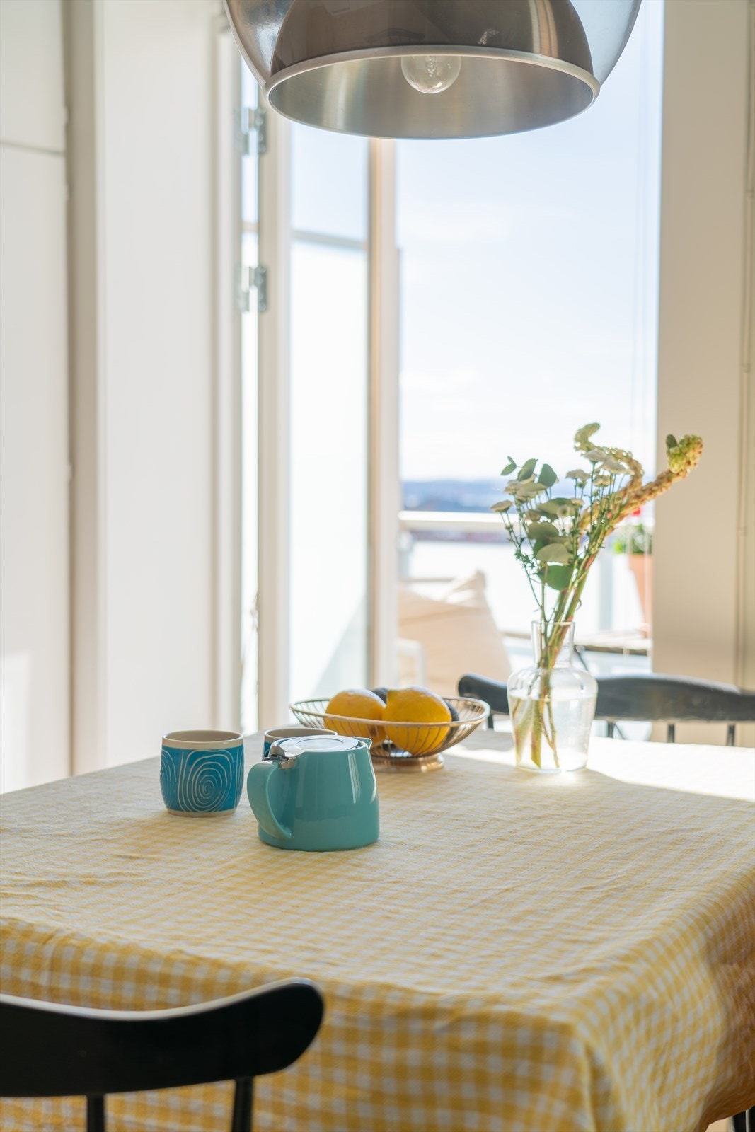 Her kan du nyte både sene helgefrokoster og middagsselskaper med venner. Galleribilde