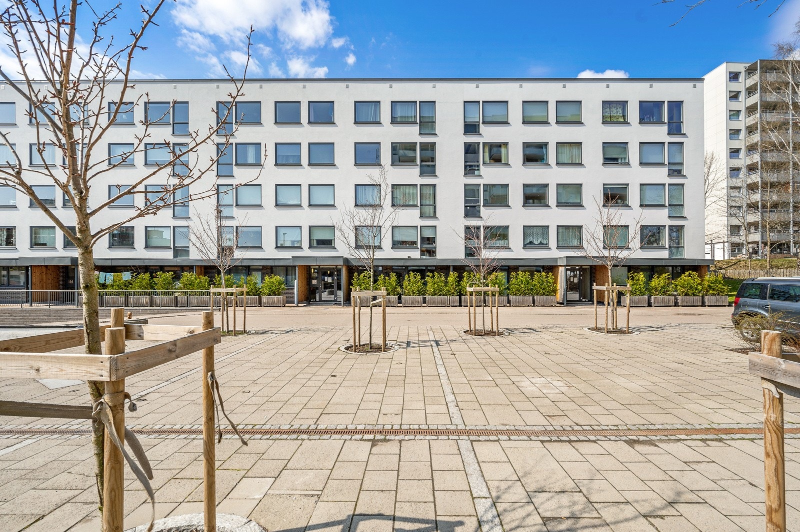 Fra leiligheten har du direkte adkomst til Hovseter Torg, med umiddelbar nærhet til ulike butikker og servicetilbud. Galleribilde