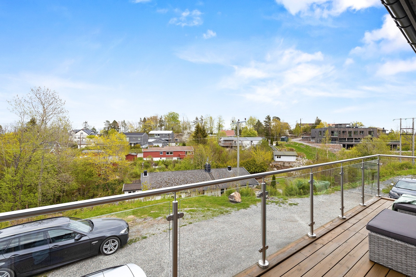 Meget åpent uten risiko for å få en bolig rett forran. Galleribilde