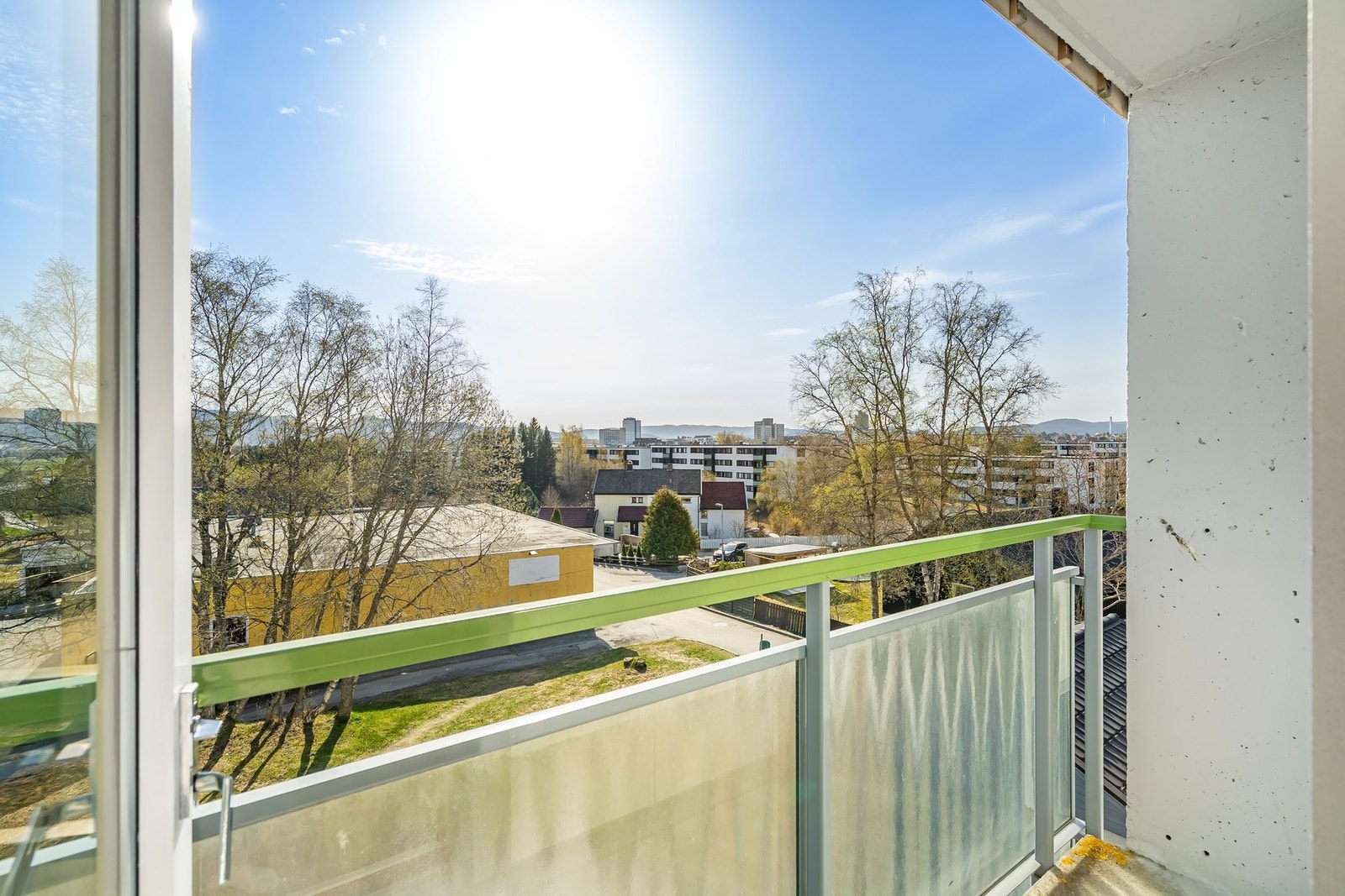 I tilknytning til hovedsoverommet er det en balkong. Galleribilde