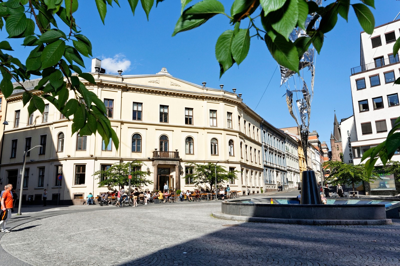 Nabolaget har et bredt tilbud av hyggelige kaféer og restauranter Galleribilde