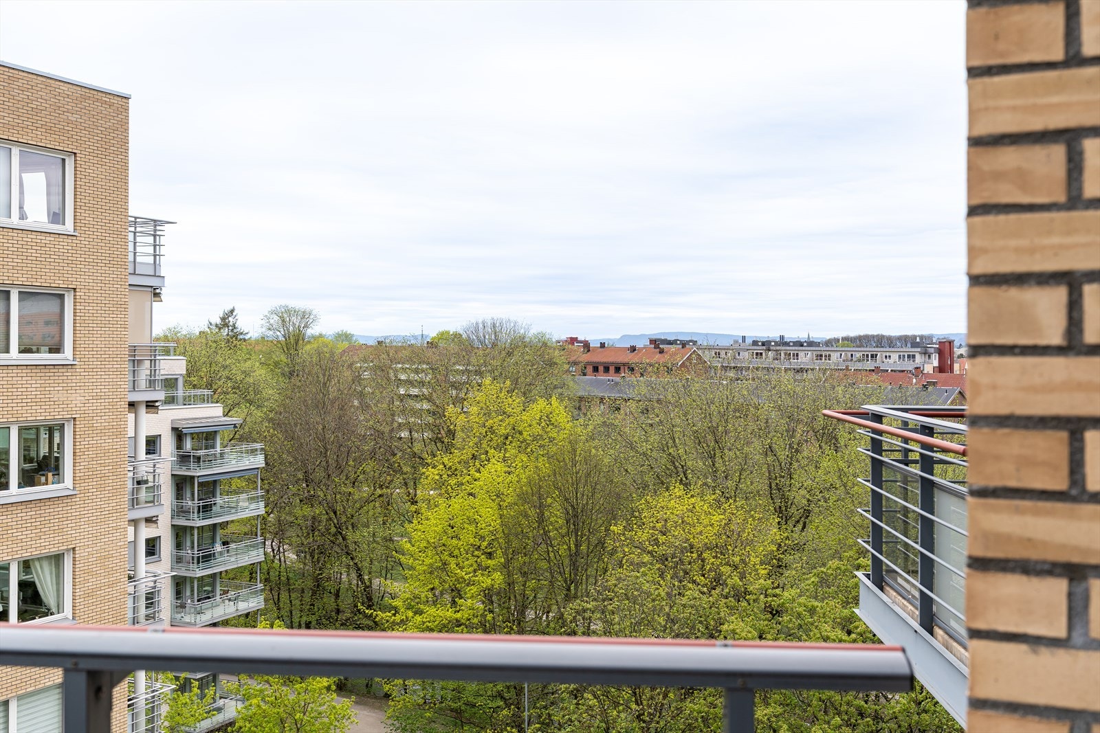 Boligen har en svært god internbeliggenhet, hvor du har Akerselva som nærmeste nabo. Galleribilde