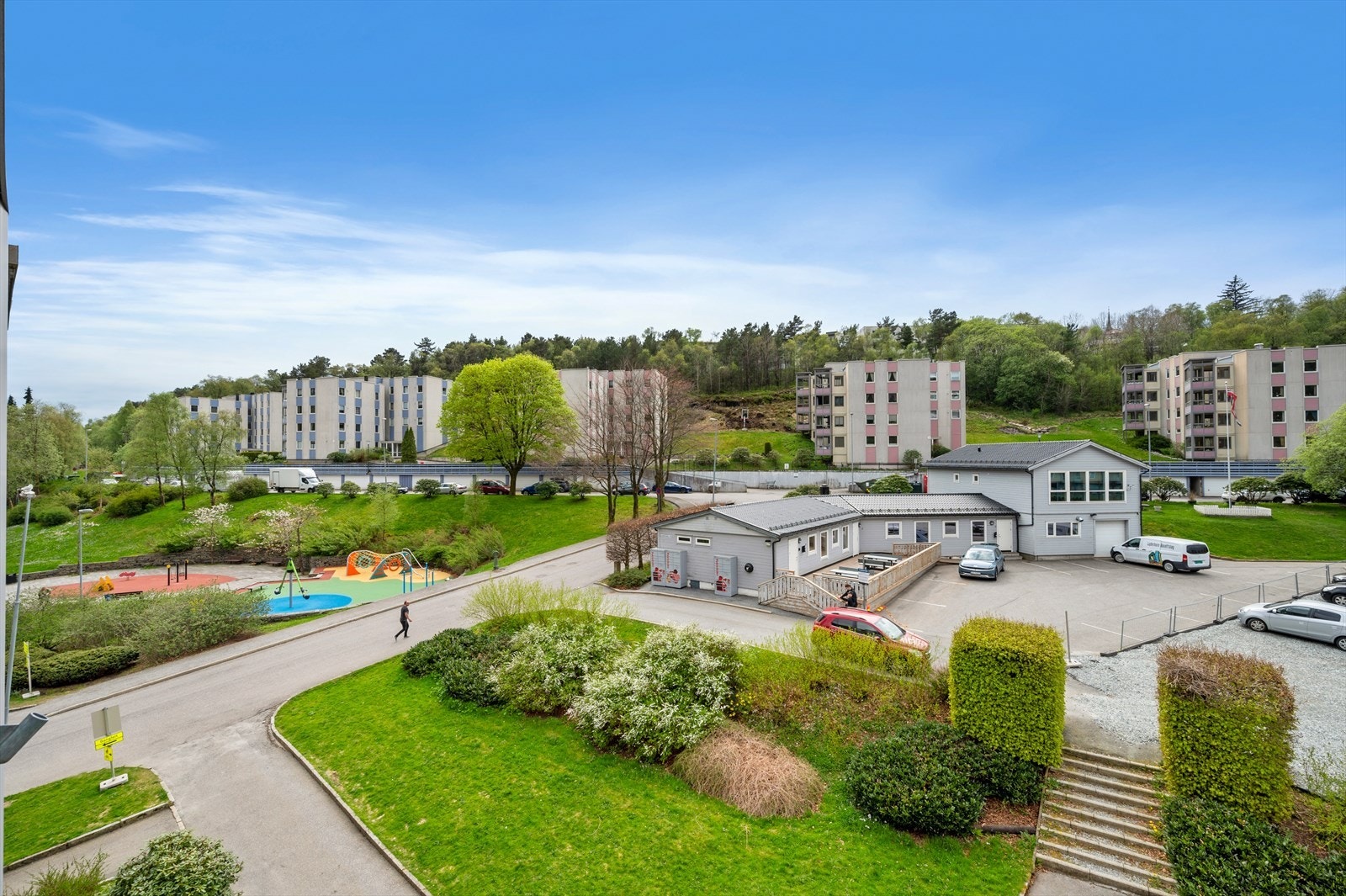 - Beliggende i et vakkert opparbeidet og veldrevet borettslag sentralt i Bergen vest - Galleribilde