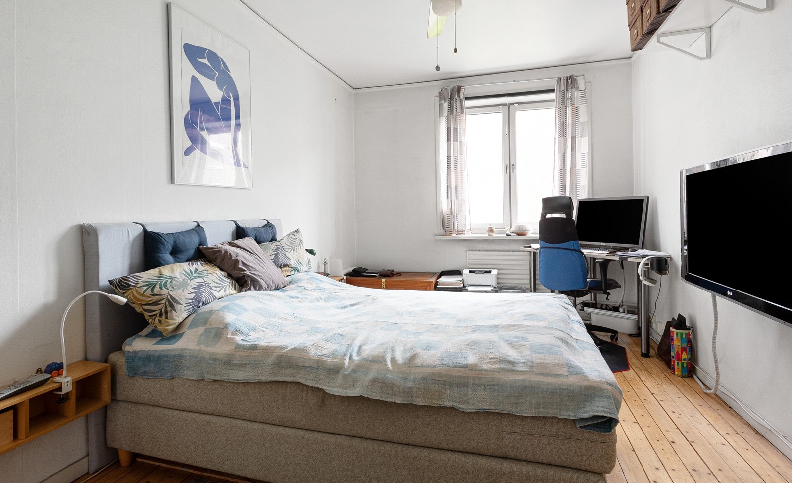 Leiligheten varmes opp med radiatorer og oppvarmingen er inkludert i husleien Galleribilde