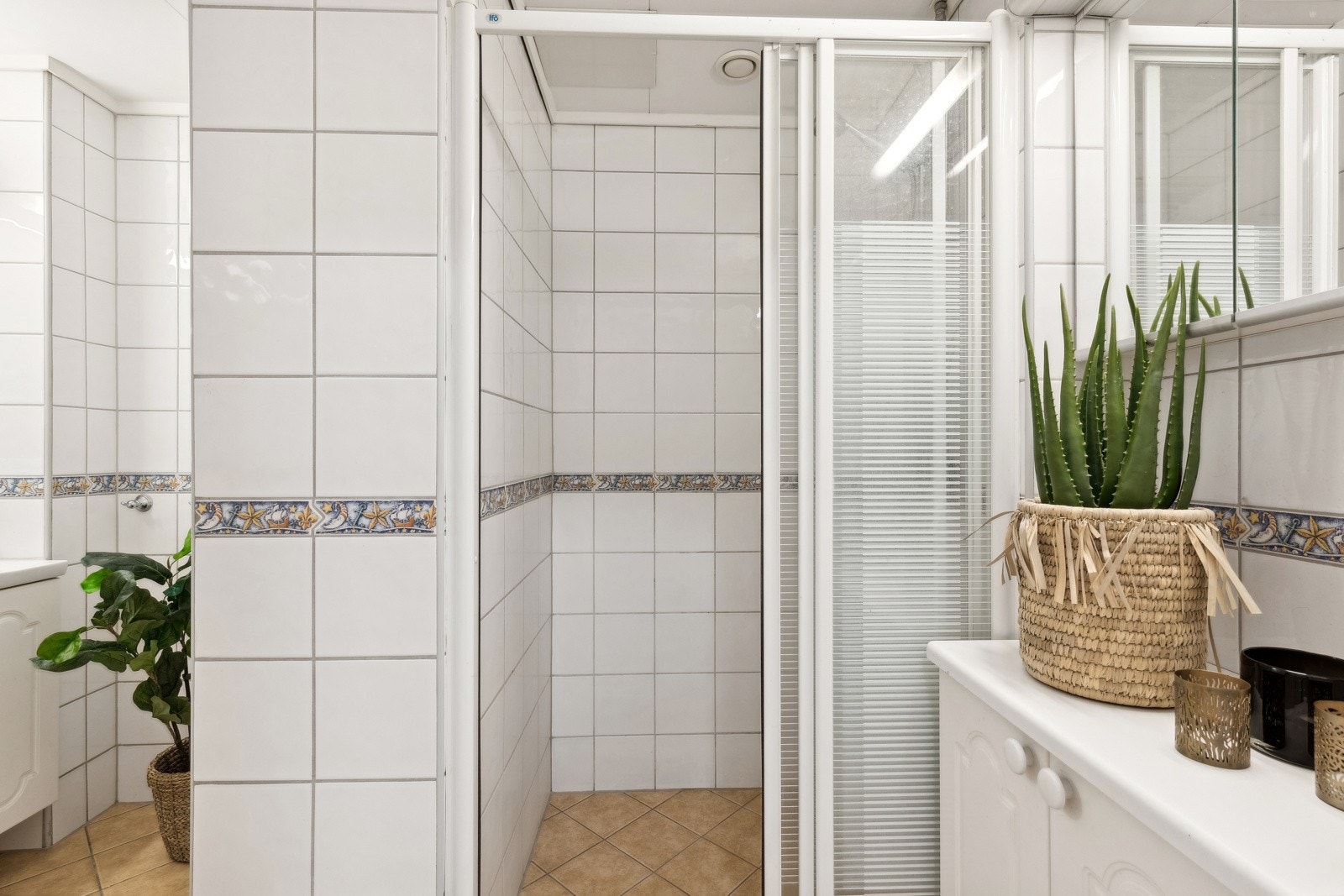 Flislagt bad Galleribilde