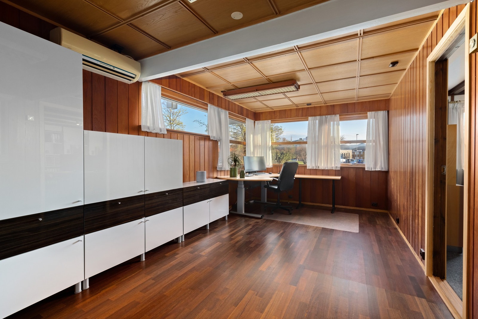 Kontorrom i 1. etasje. Galleribilde