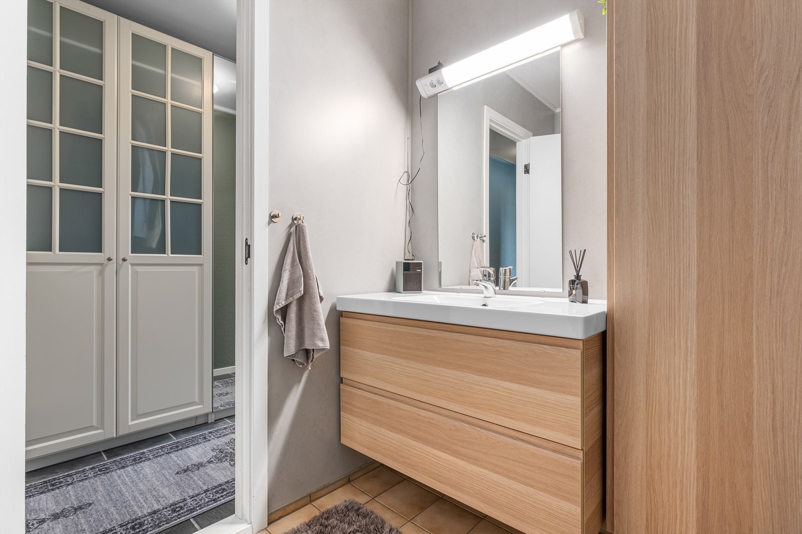 Moderne innredning på bad Galleribilde