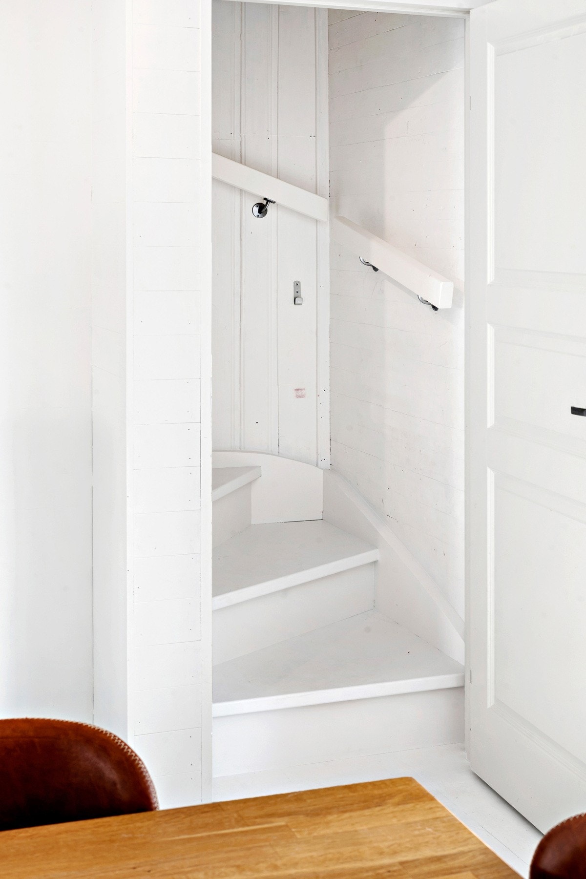 Trapp opp til 2.etg. Galleribilde