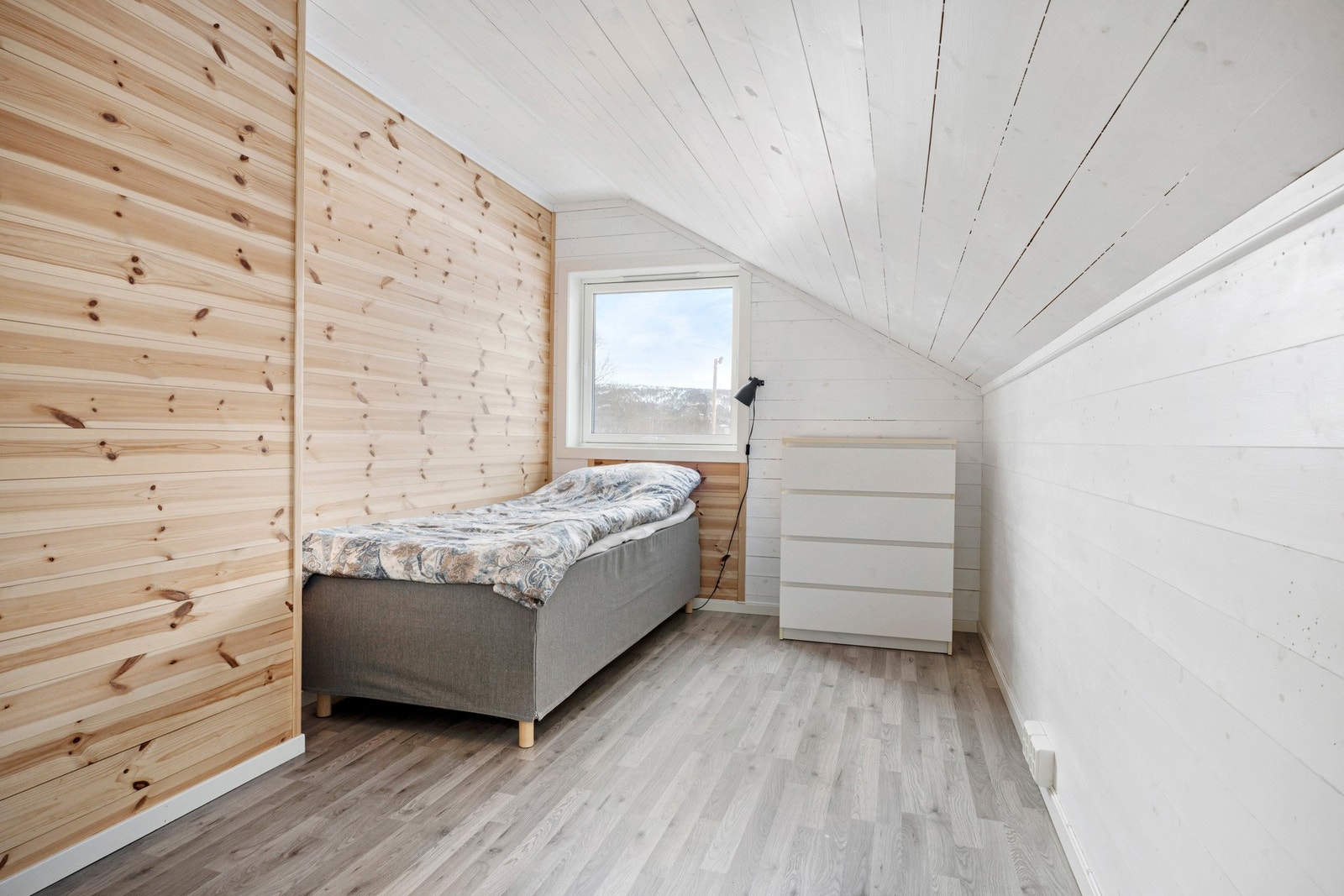 Soverom 2.etg. Galleribilde