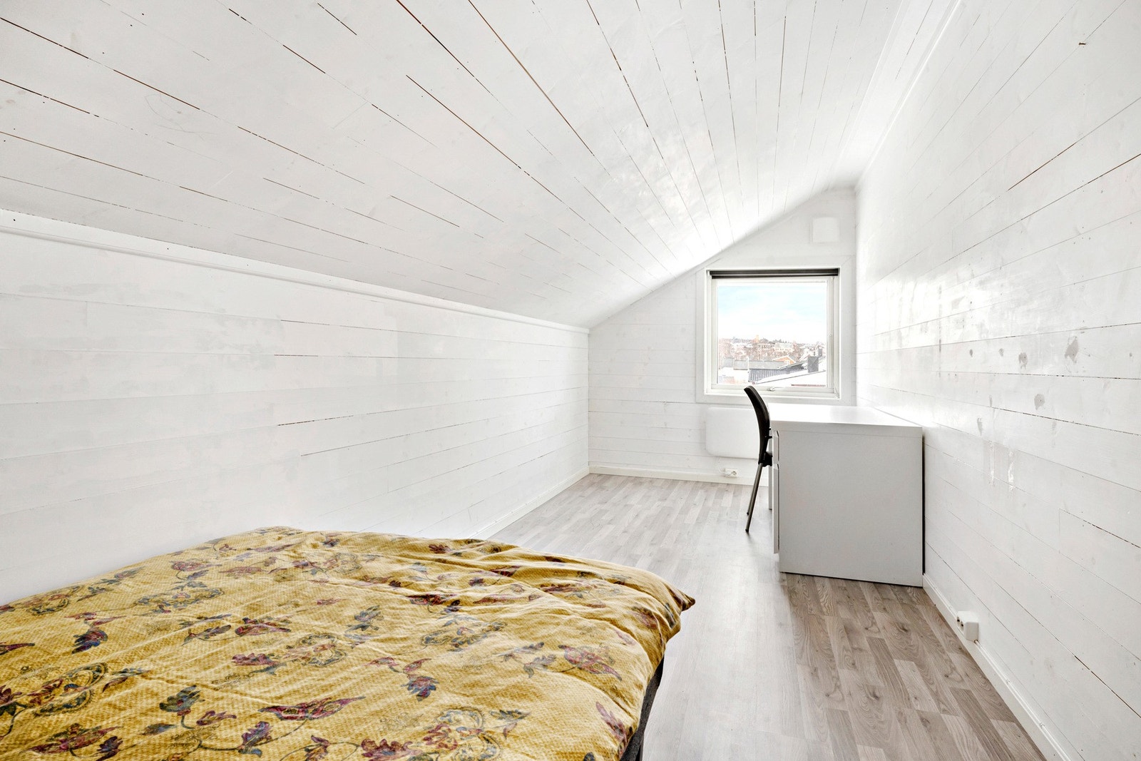 Soverom 2.etg. Galleribilde