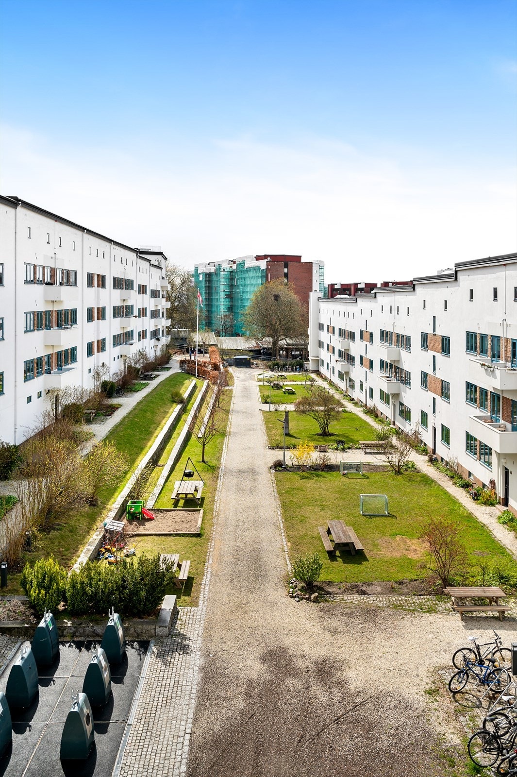 Leiligheten har også den beste utsikten over den fantastiske bakgården Galleribilde