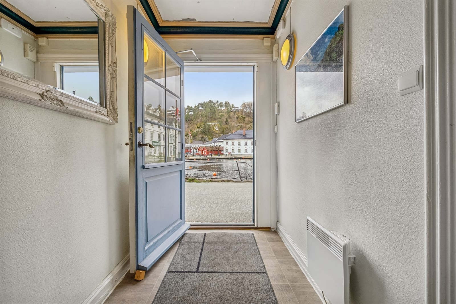 Velkommen inn i denne innholdsrike boligen. Galleribilde