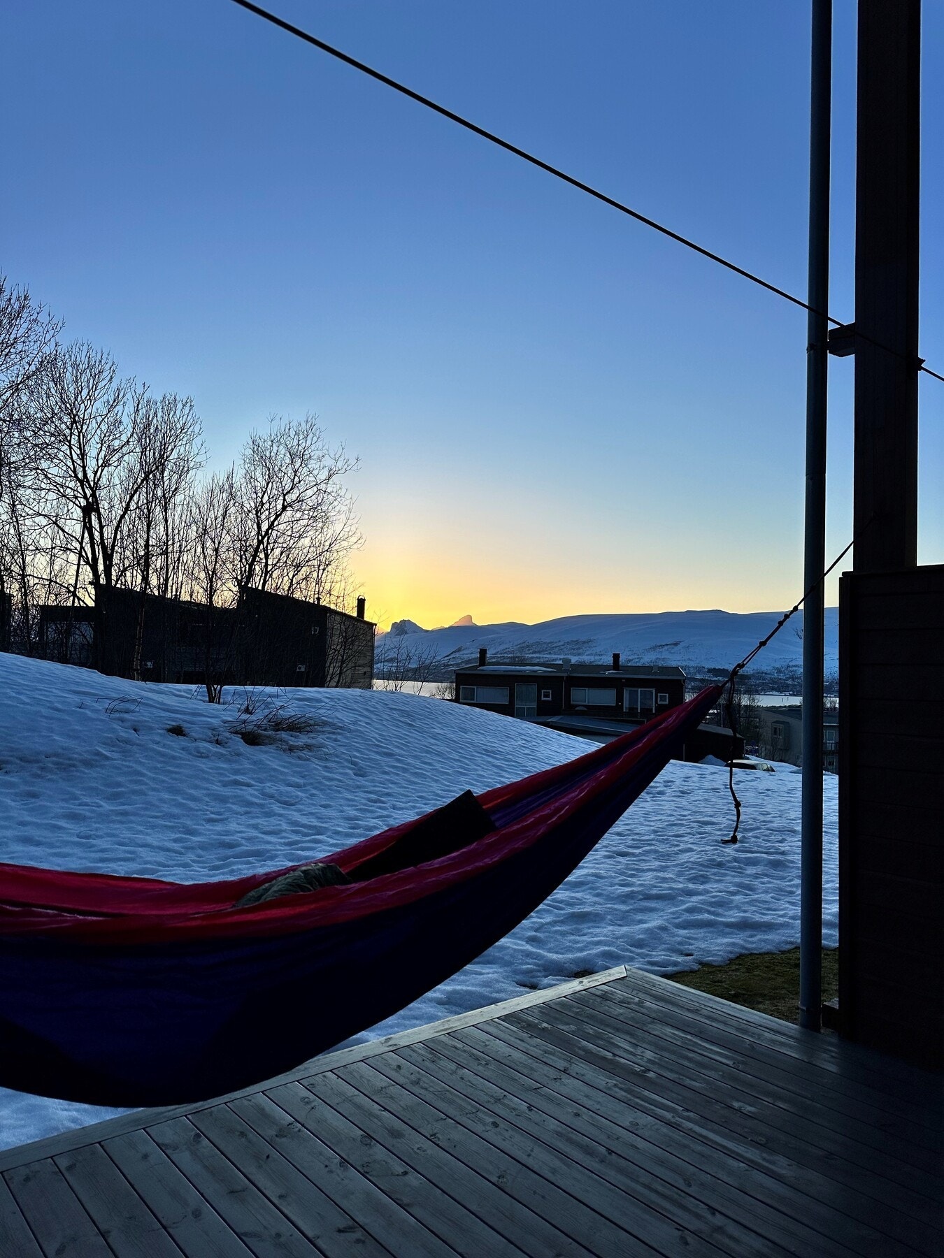 Natten kan også fint tilbringes på terrassen i hengekøye. Tenk å sovne til denne utsikten? Galleribilde