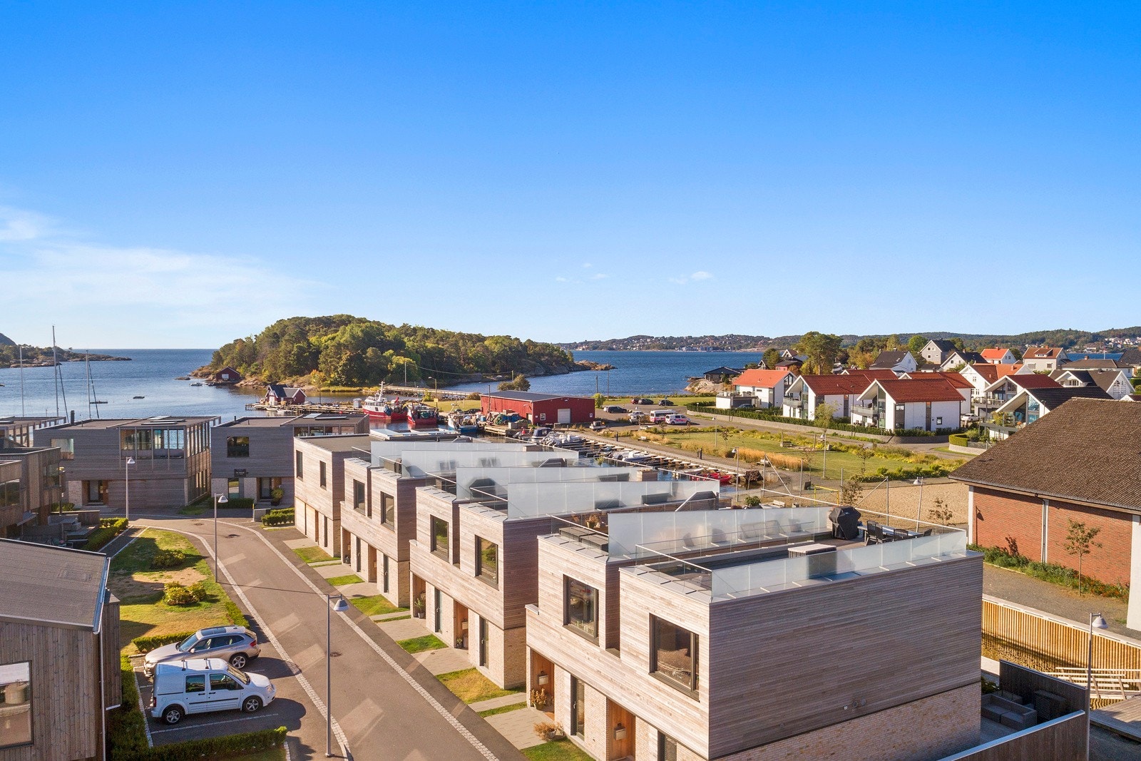 Boligen ligger flott til i et attraktivt boområde Galleribilde