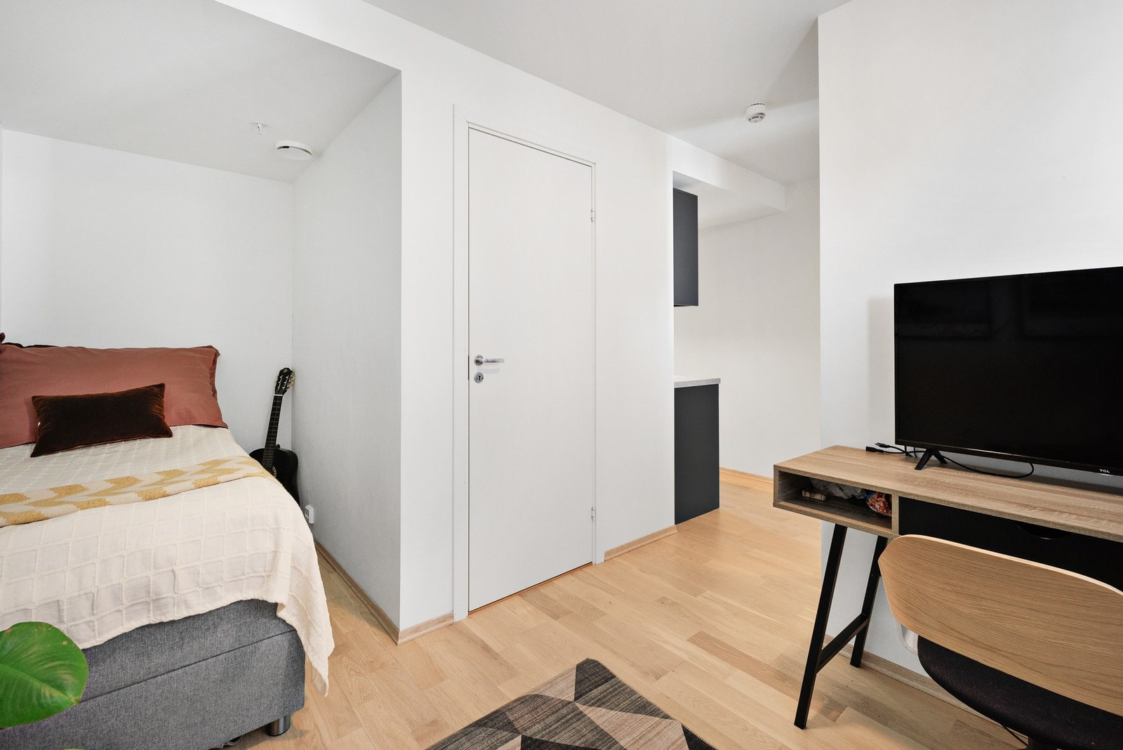 Hybel med egen inngang Galleribilde