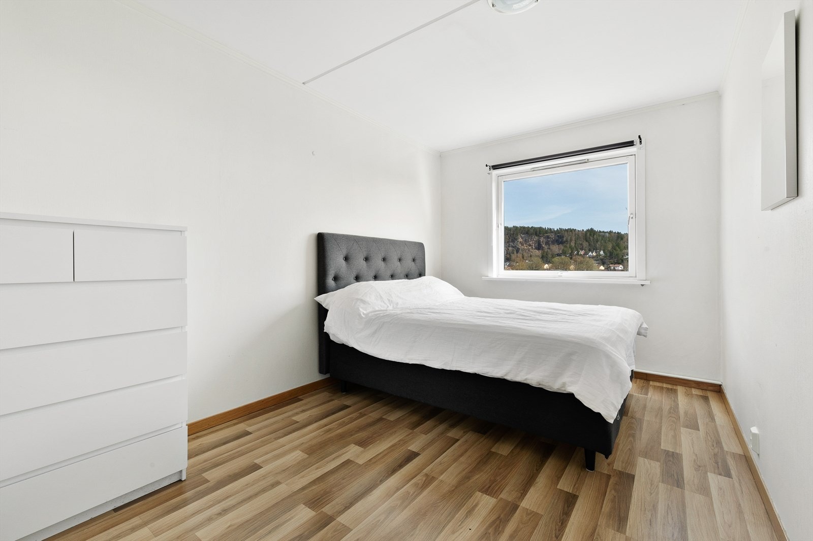 Her får du også rikelig med lysinnslipp og flott utsikt fra vindu. Galleribilde