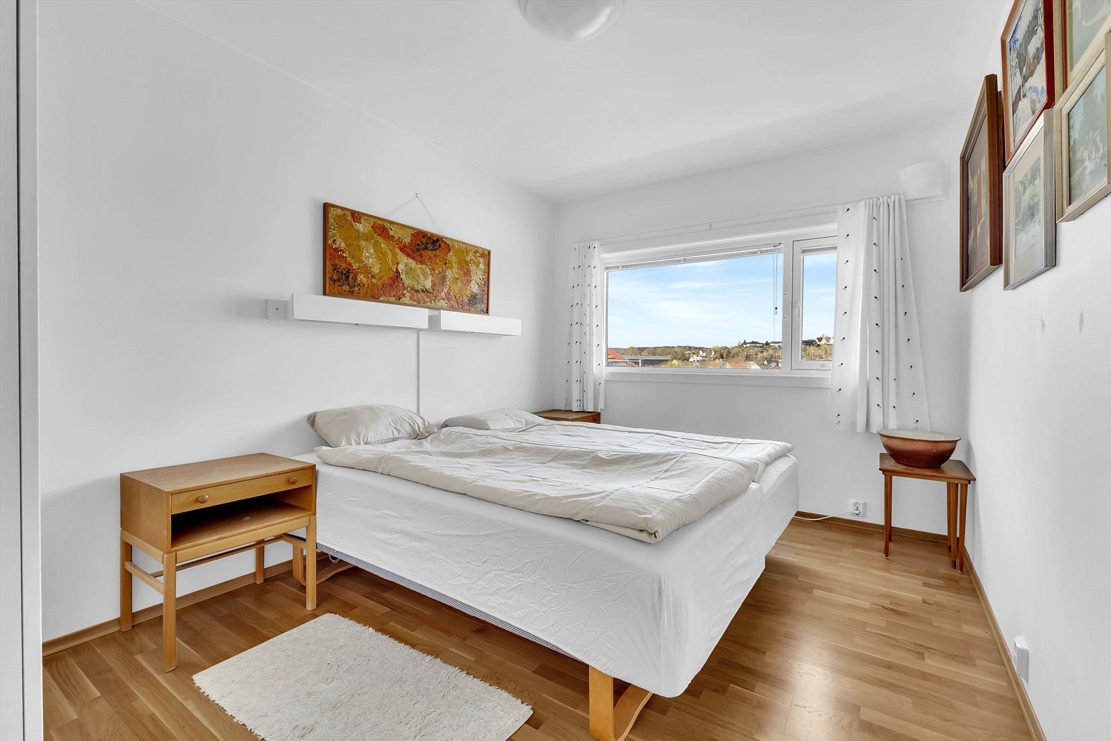 Boligen har til sammen tre soverom. Galleribilde