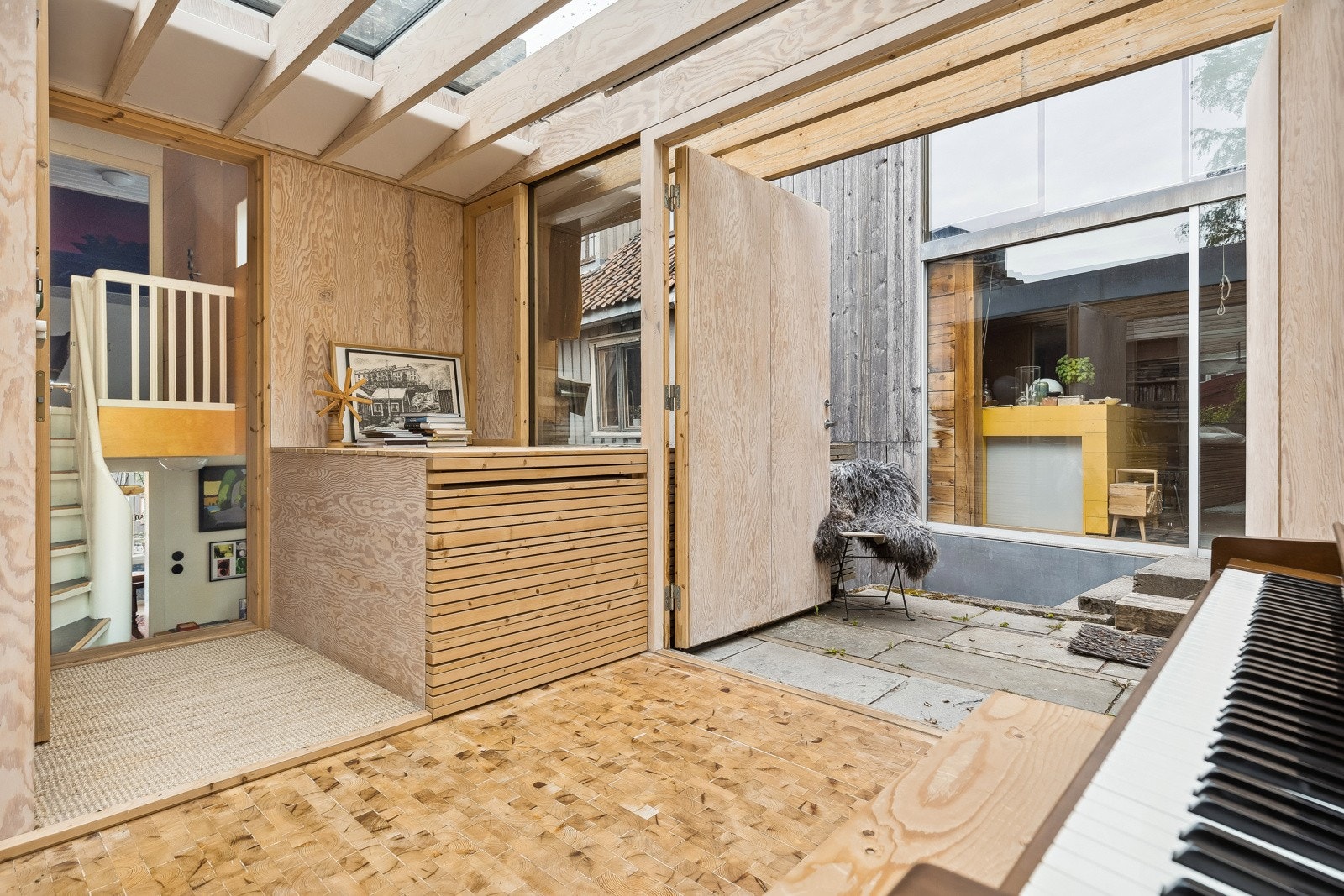 Vinterhaven har varme i betong, som gjør dette til et eksklusivt fristed året rundt. Galleribilde