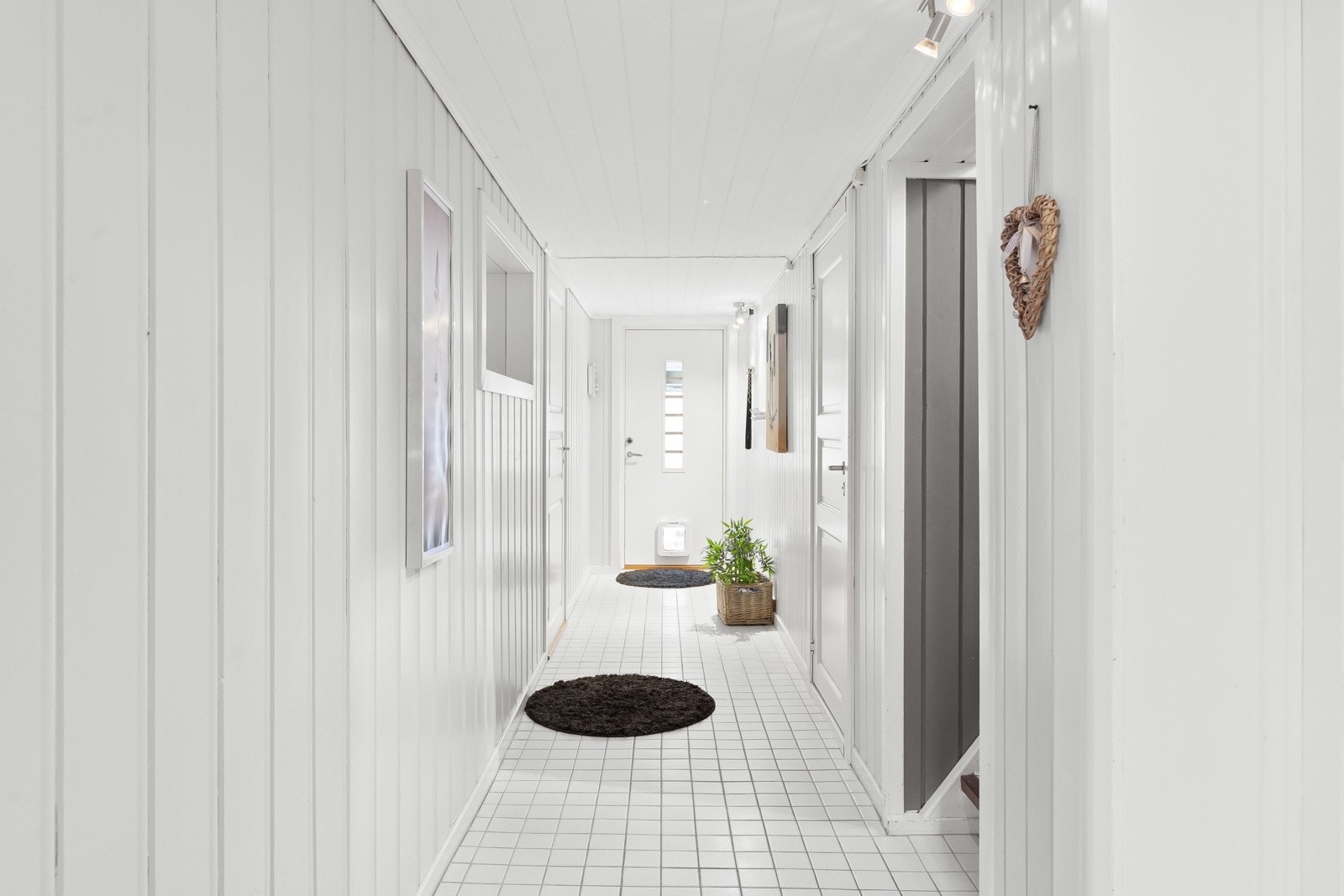 Gang i kjeller Galleribilde