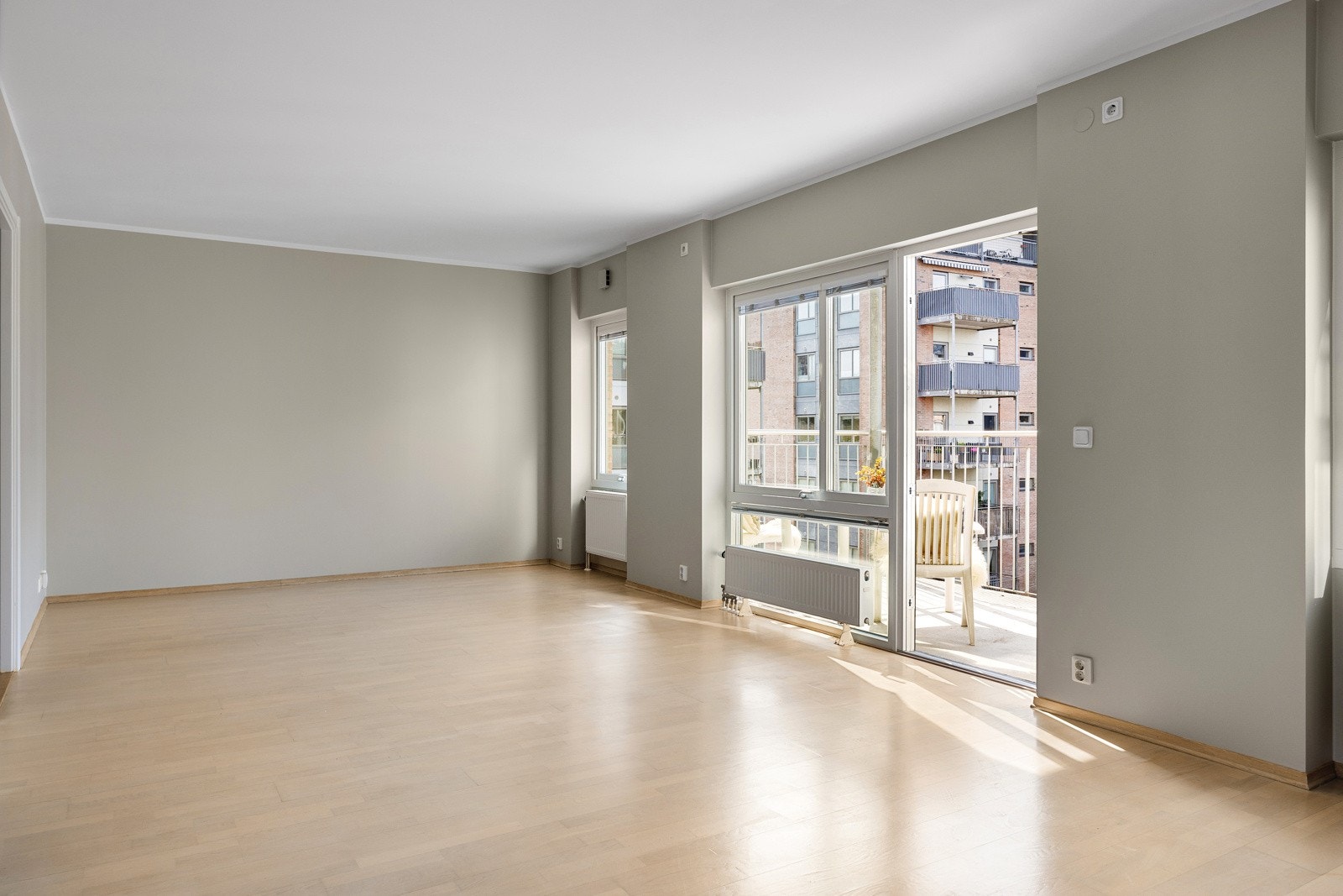 Leiligheten ligger sentralt og tilbaketrukket, i et fint og populært boligområde i Kværnerbyen. Galleribilde