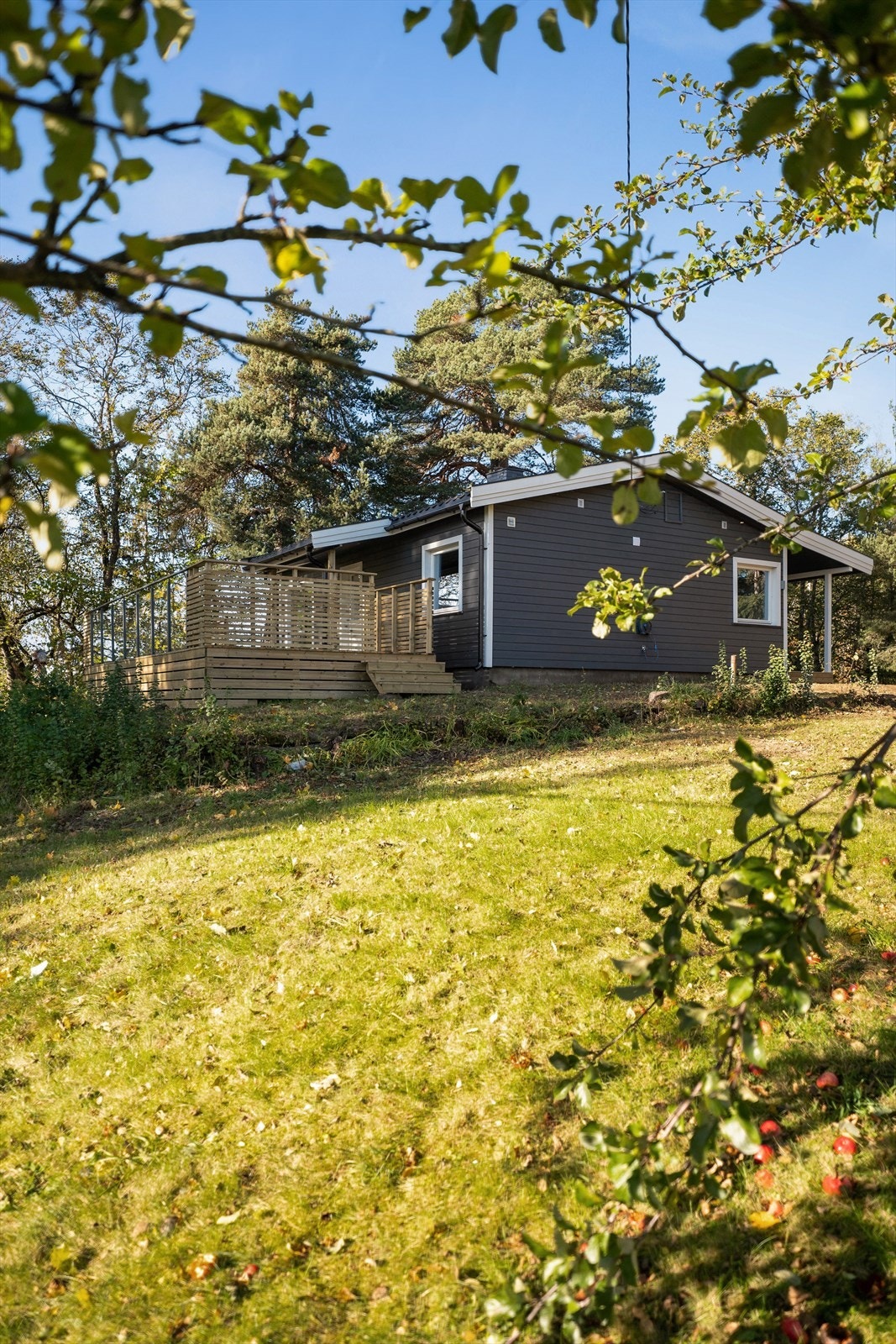 Landlig og usjenert eiendom med god standard. Velkommen til visning! Galleribilde