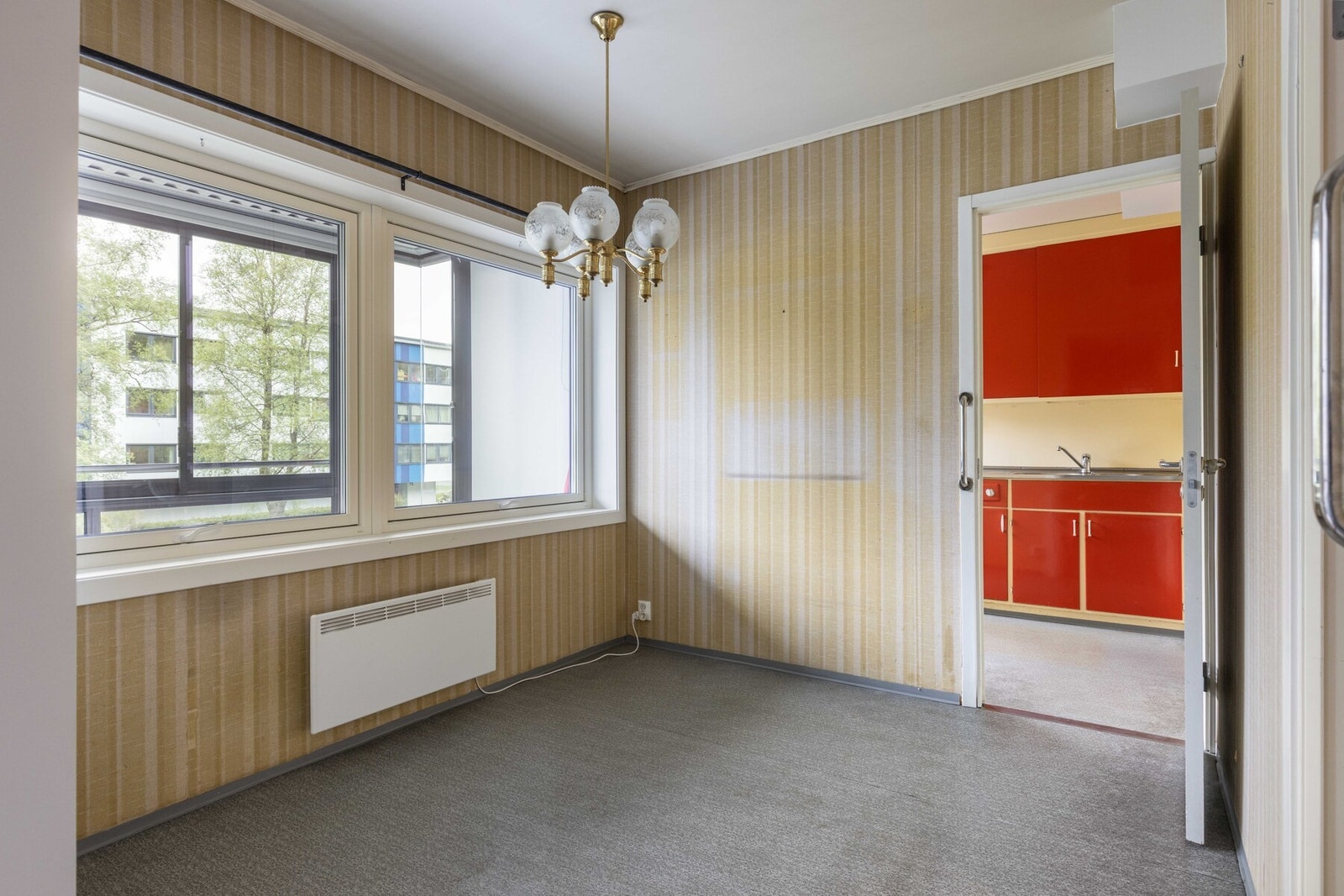 Det er en romslig leilighet med en effektiv planløsning, så her er det bare å finne frem arbeidsbuksen Galleribilde