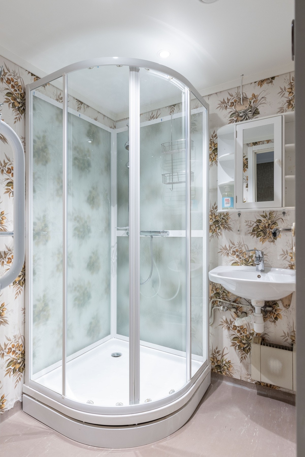 Borettslaget bistår med kostnad til sluk, se vedtektene for ytterligere informasjon om oppussing av våtrom og kjøkken Galleribilde