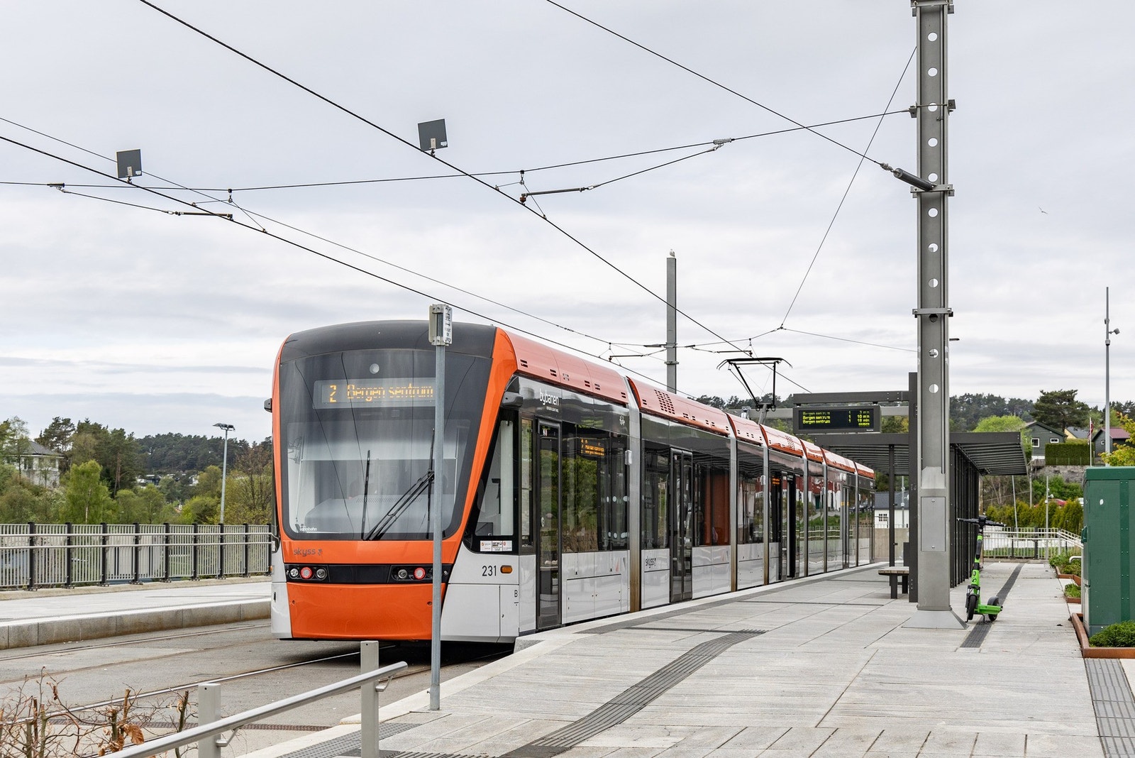 Supersentral 3-roms leilighet med en attraktiv beliggenhet nær bybane, Oasen, dagligvare og fine turløyper Galleribilde