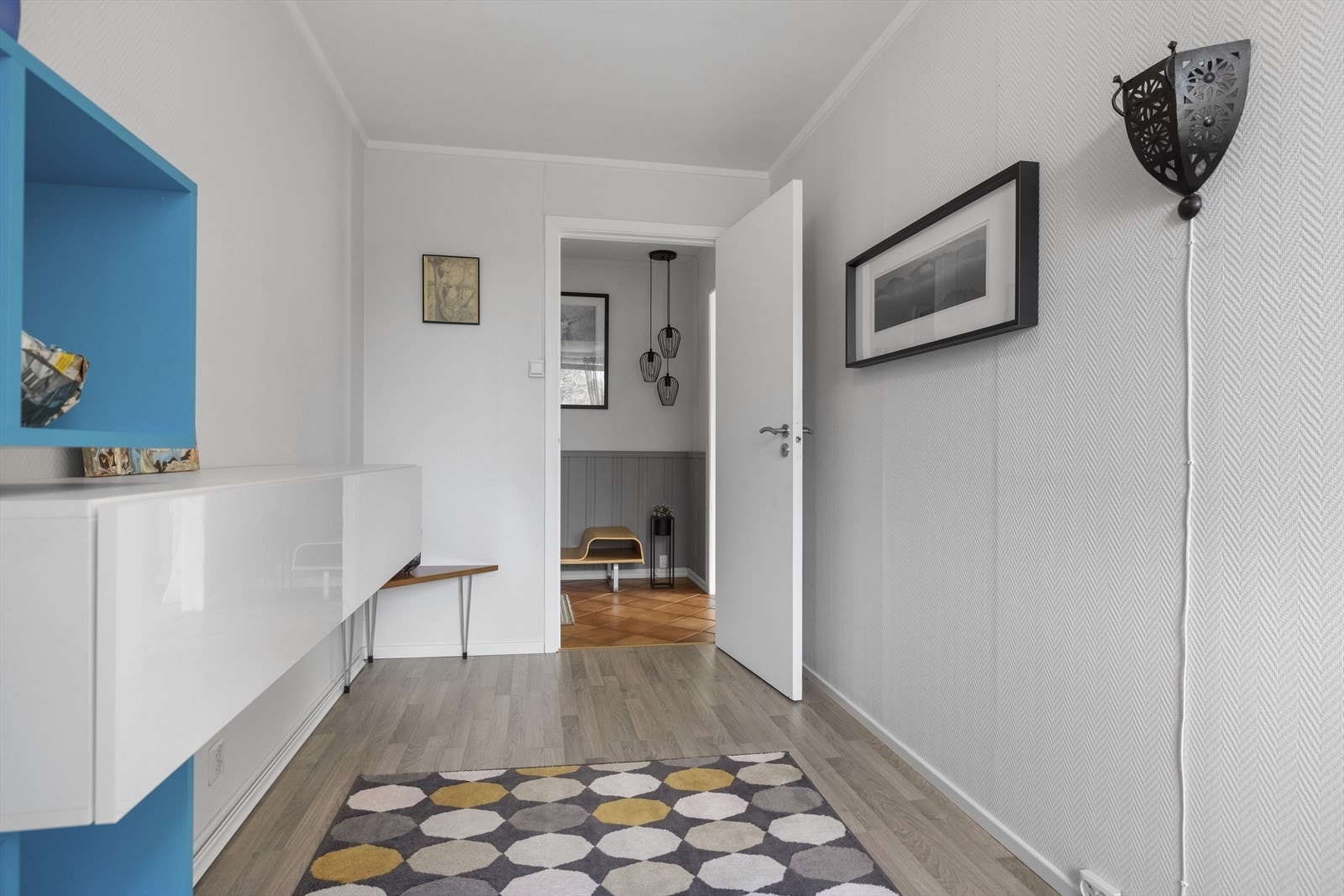 Rommet har mange bruksmuligheter og kan fint benyttes som barnerom, gjesterom eller kontor, alt etter eget behov. Galleribilde