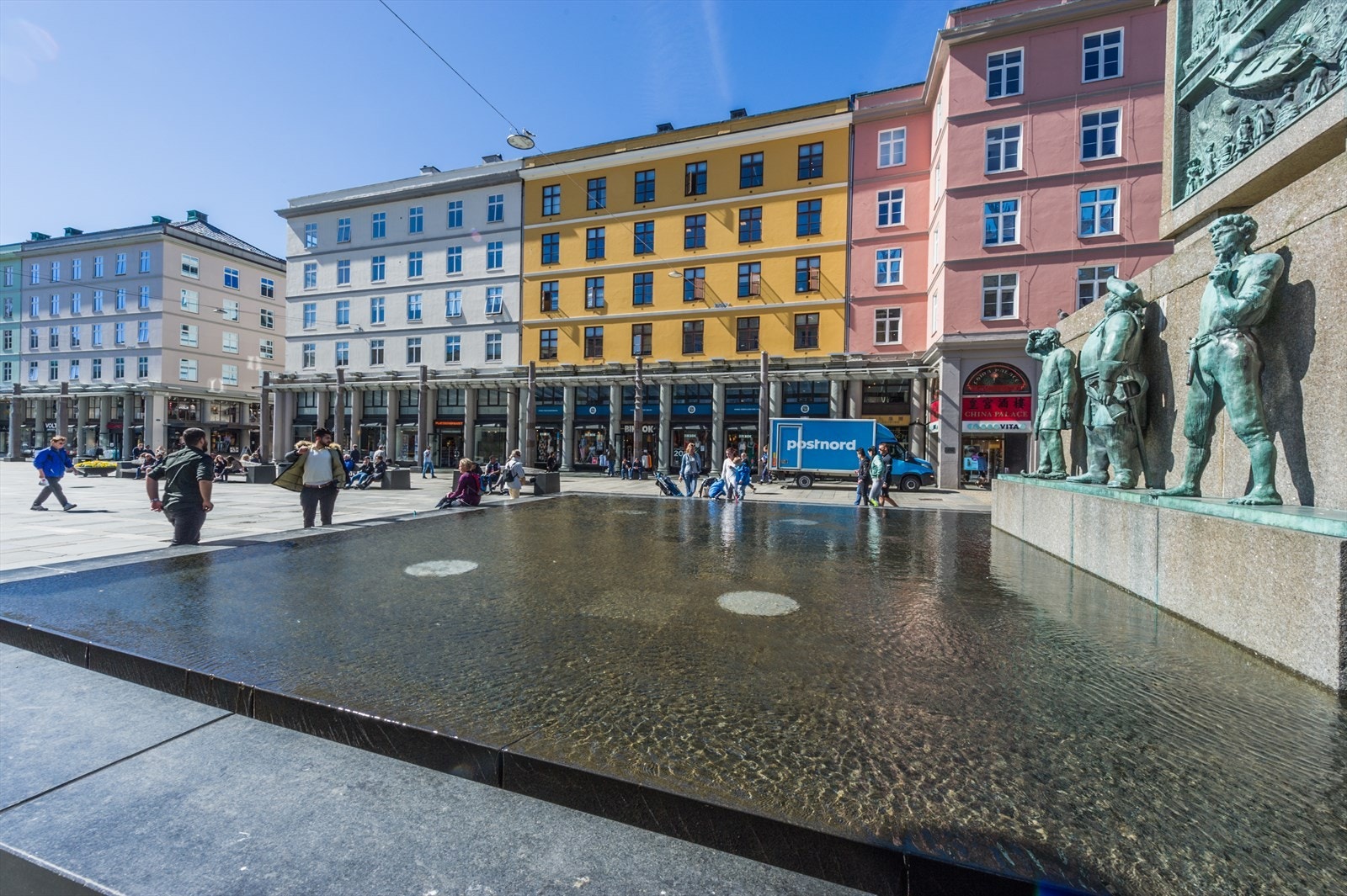 Man er på Torgallmenningen på 3 minutter Galleribilde