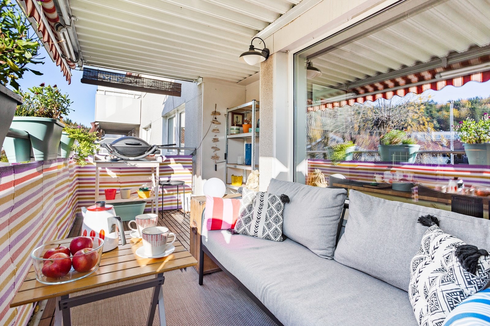 Balkongen er på ca. 10 m² og byr på mye sol. Galleribilde