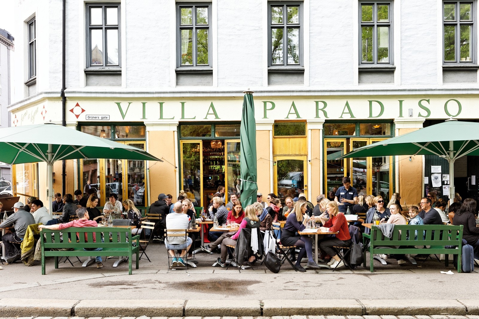 Kort avstand til flere av byens mest populære restaurantkjeder Galleribilde