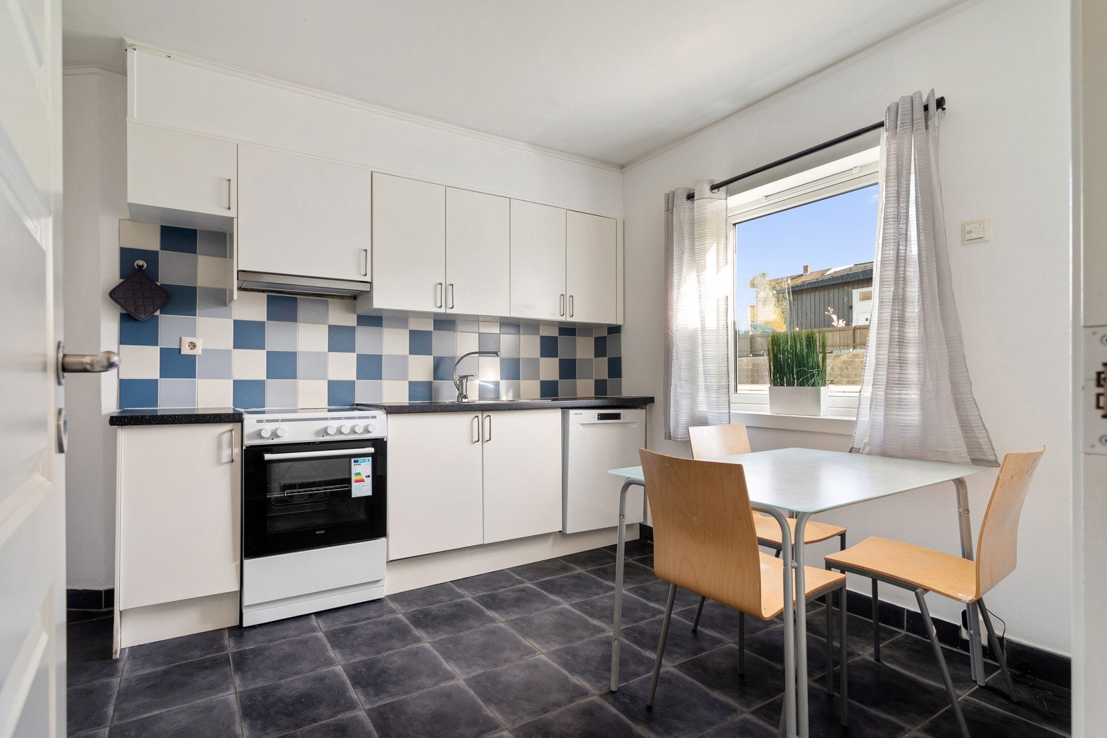 Kjøkken i 1.etasje Galleribilde