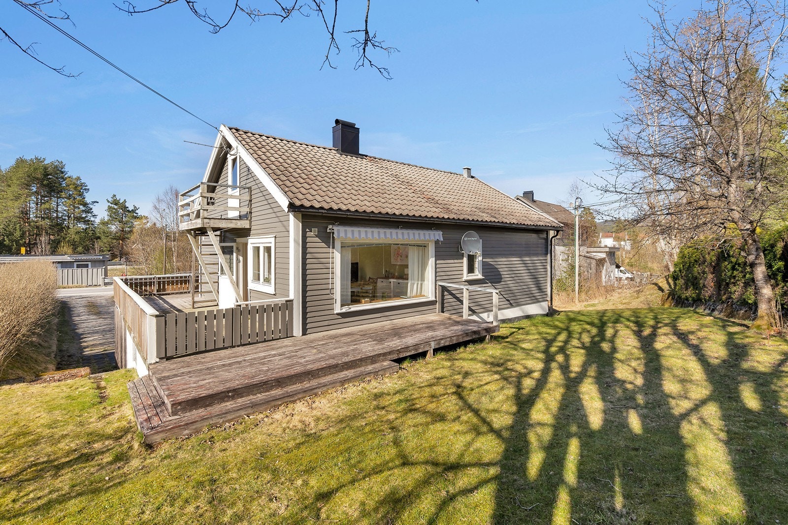 Enebolig beliggende i et sentrumsnært og barnevennlig område Galleribilde