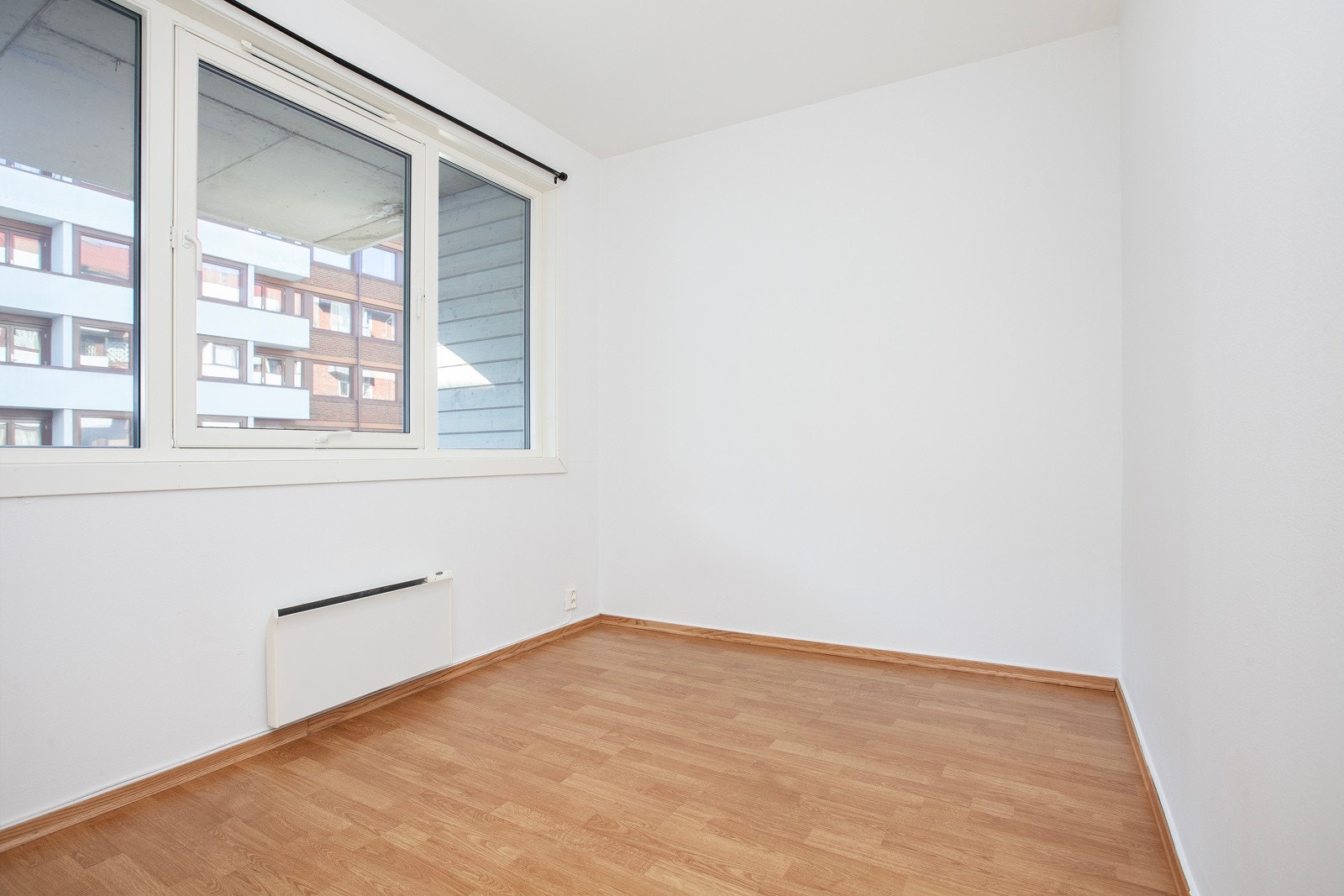 Fra stuen er det tilgang til soverom 2. Galleribilde