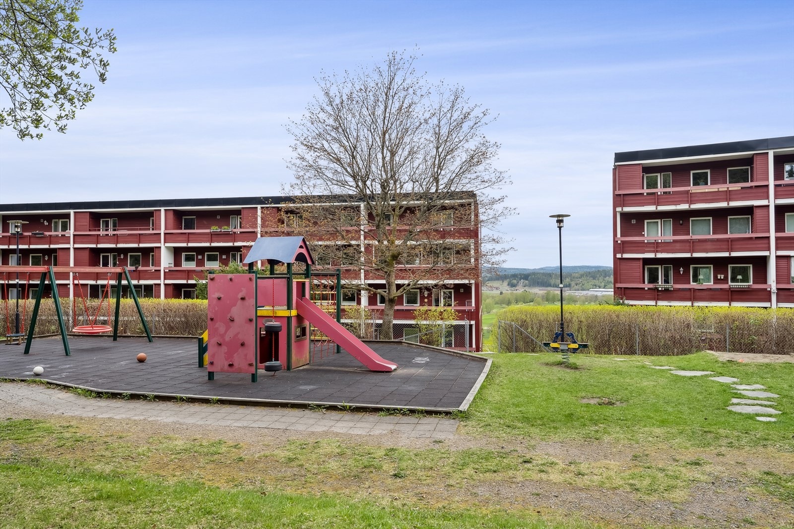 Bussholdeplass Liabakken kun et par minutter gange unna Galleribilde
