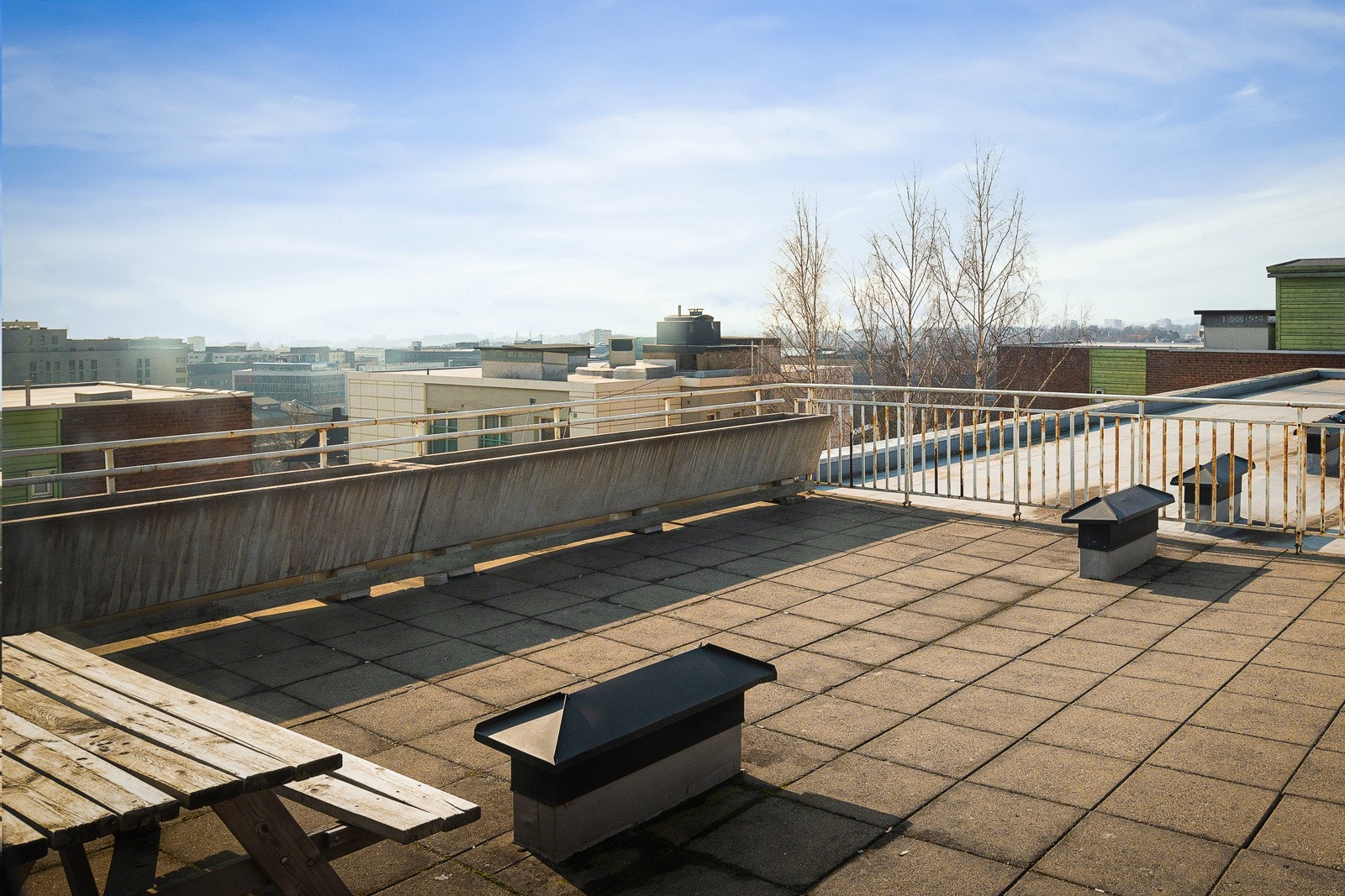 Det er felles takterrasse i borettslaget som kan benyttes av beboerne. Galleribilde