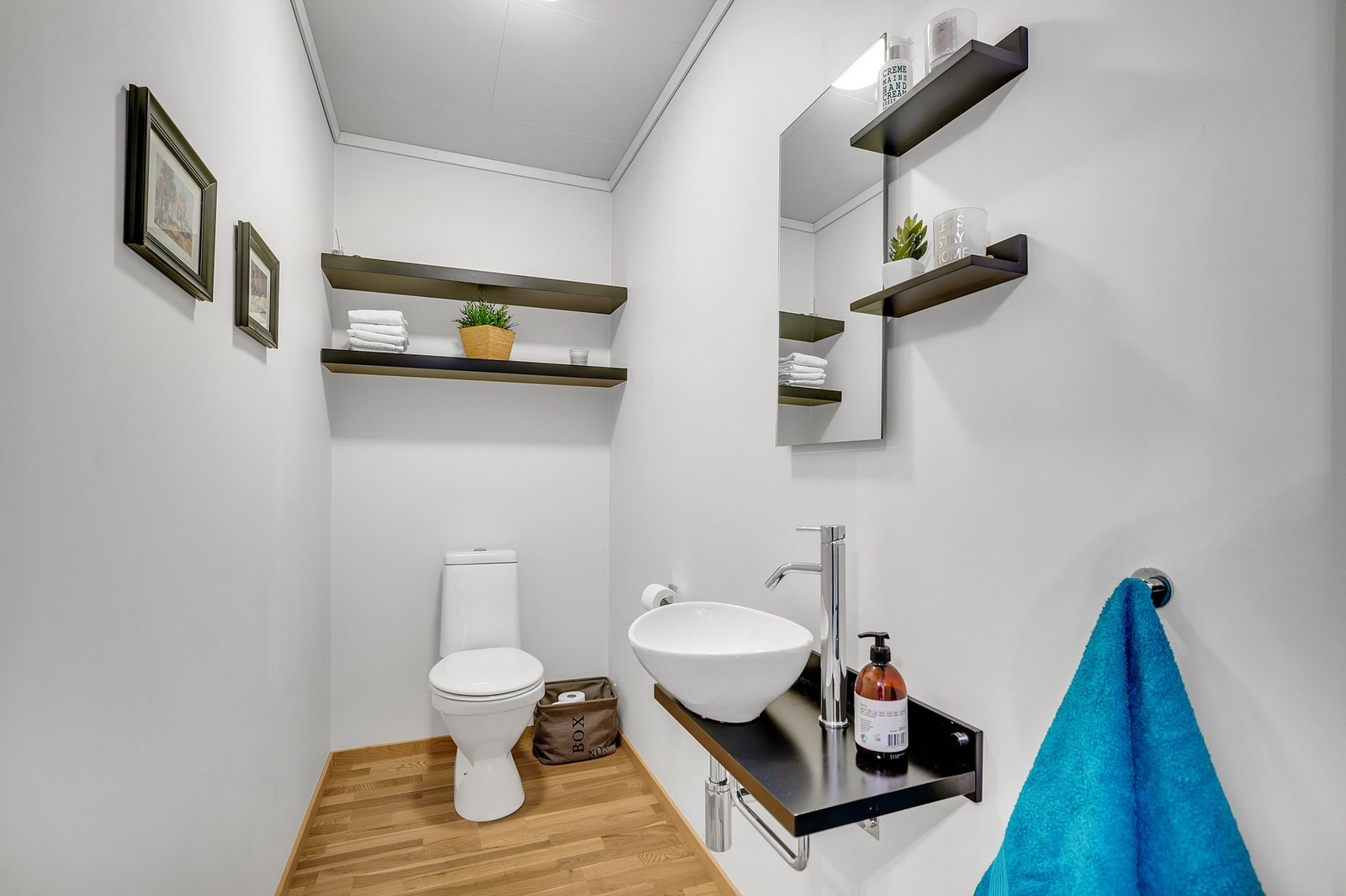 WC i 2.etasje med egen servant. Galleribilde