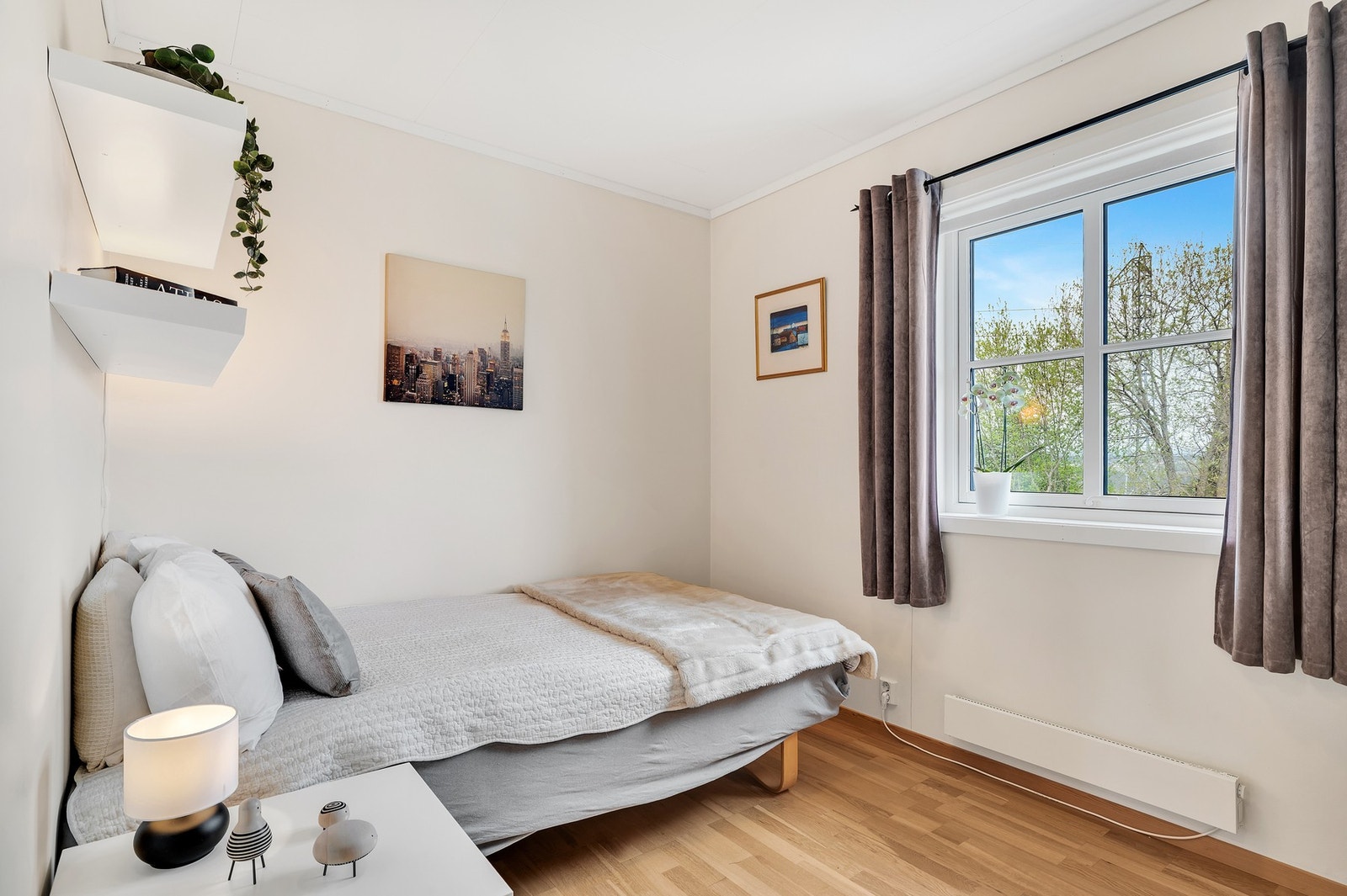 Soverom på 7,8 kvm i 2. etasje Galleribilde