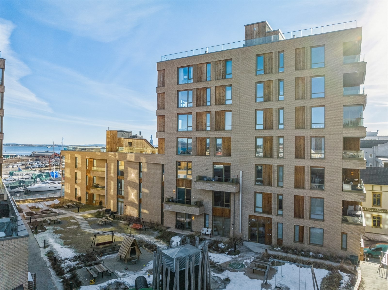 Fasade fra fellesplatået Galleribilde