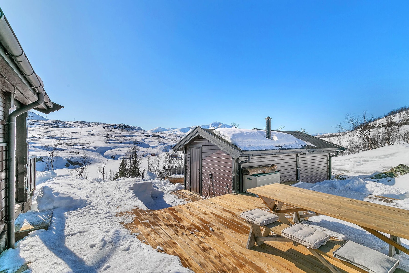 Terrasse mellom byggene Galleribilde